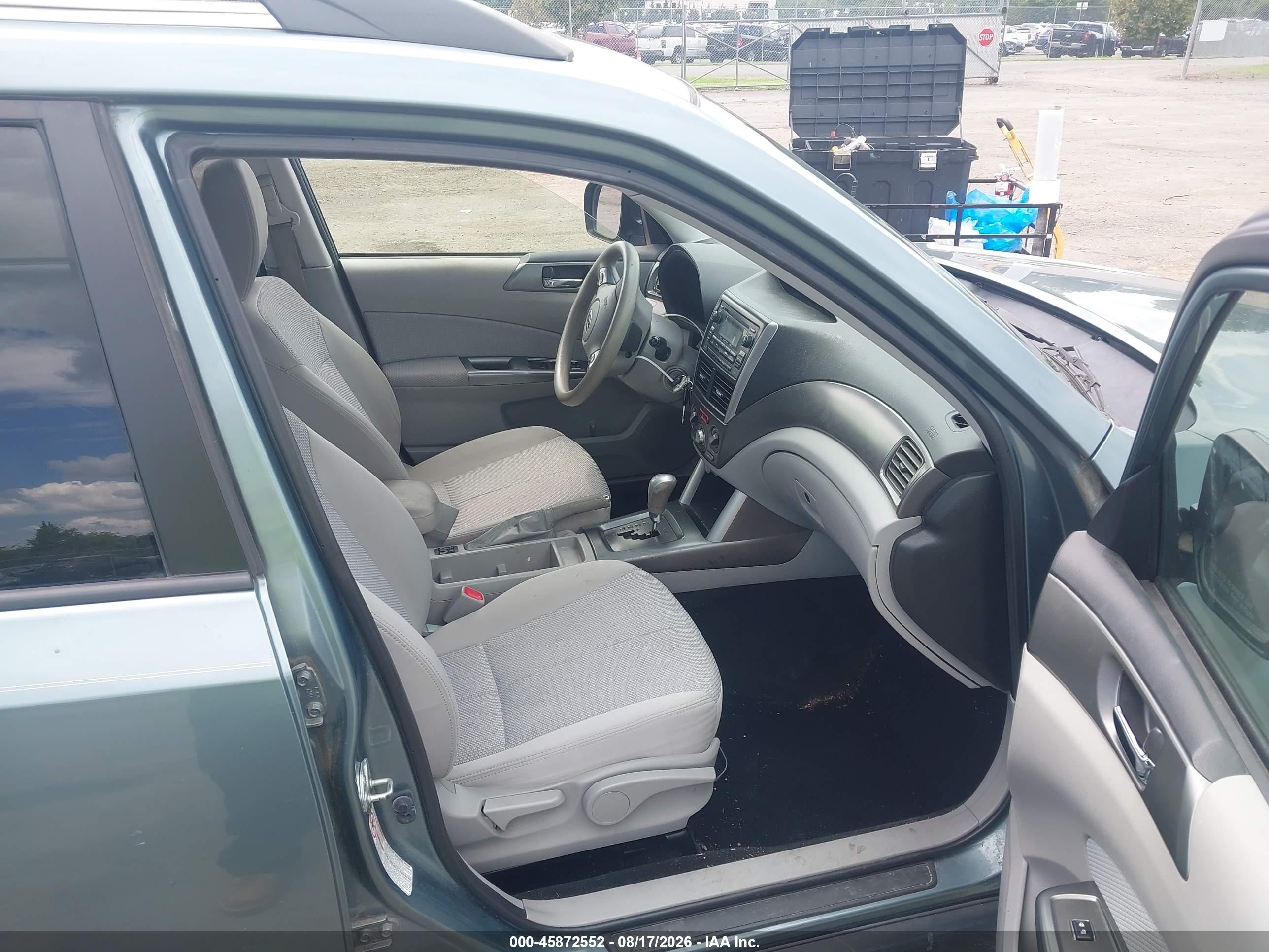 2012 Subaru Forester 2.5x Premium Green vin: JF2SHADC4CH421769