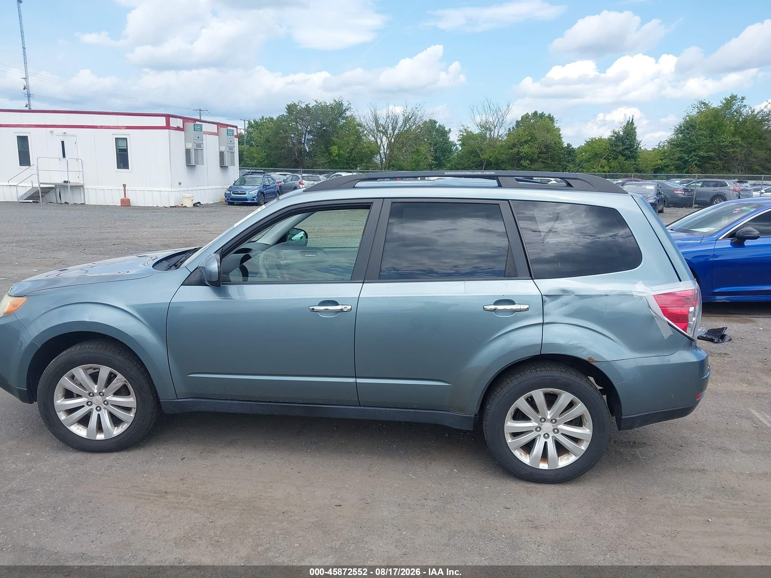 2012 Subaru Forester 2.5x Premium Green vin: JF2SHADC4CH421769
