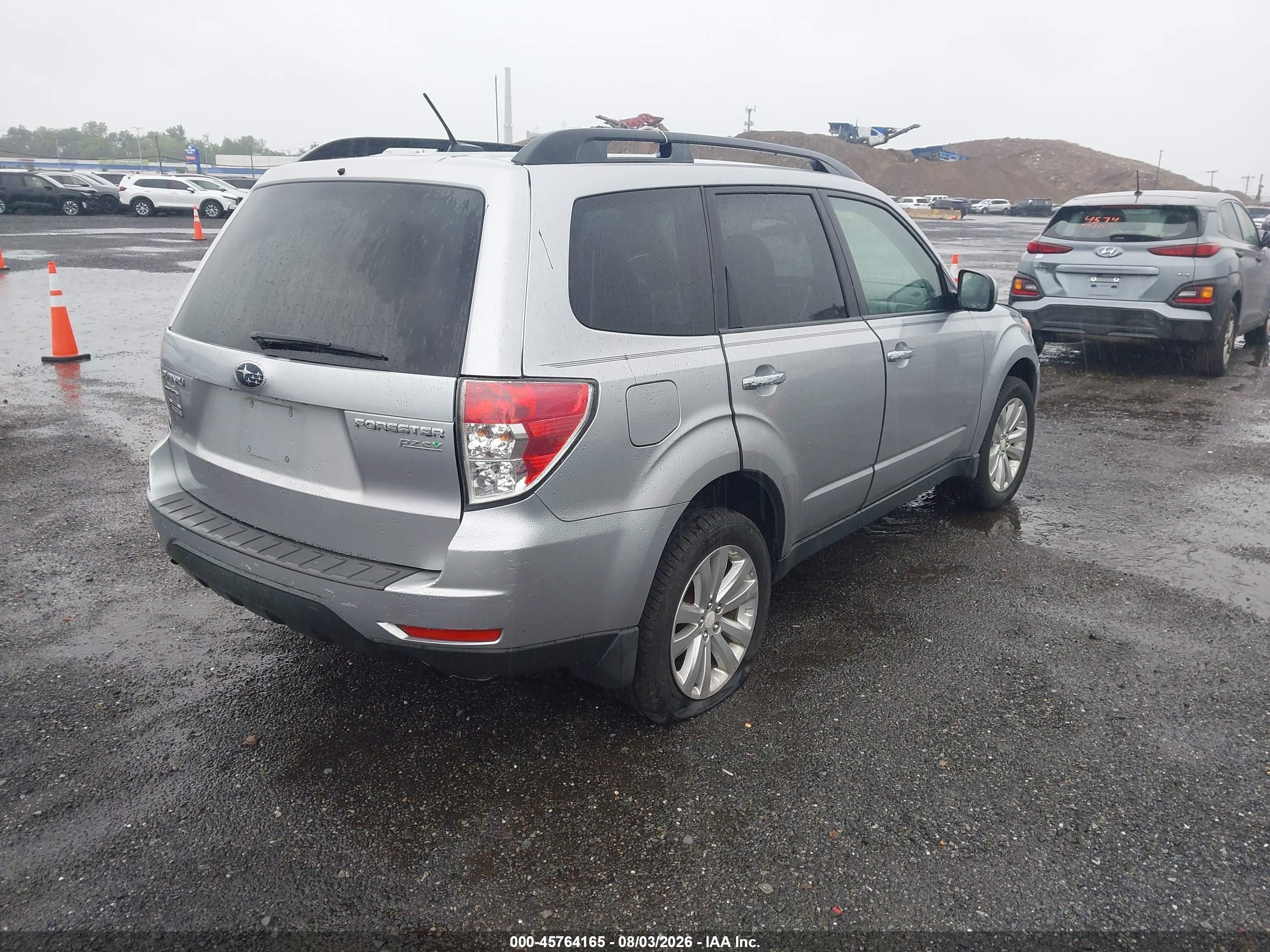 2012 Subaru Forester 2.5x Premium Gray vin: JF2SHADC4CH430553