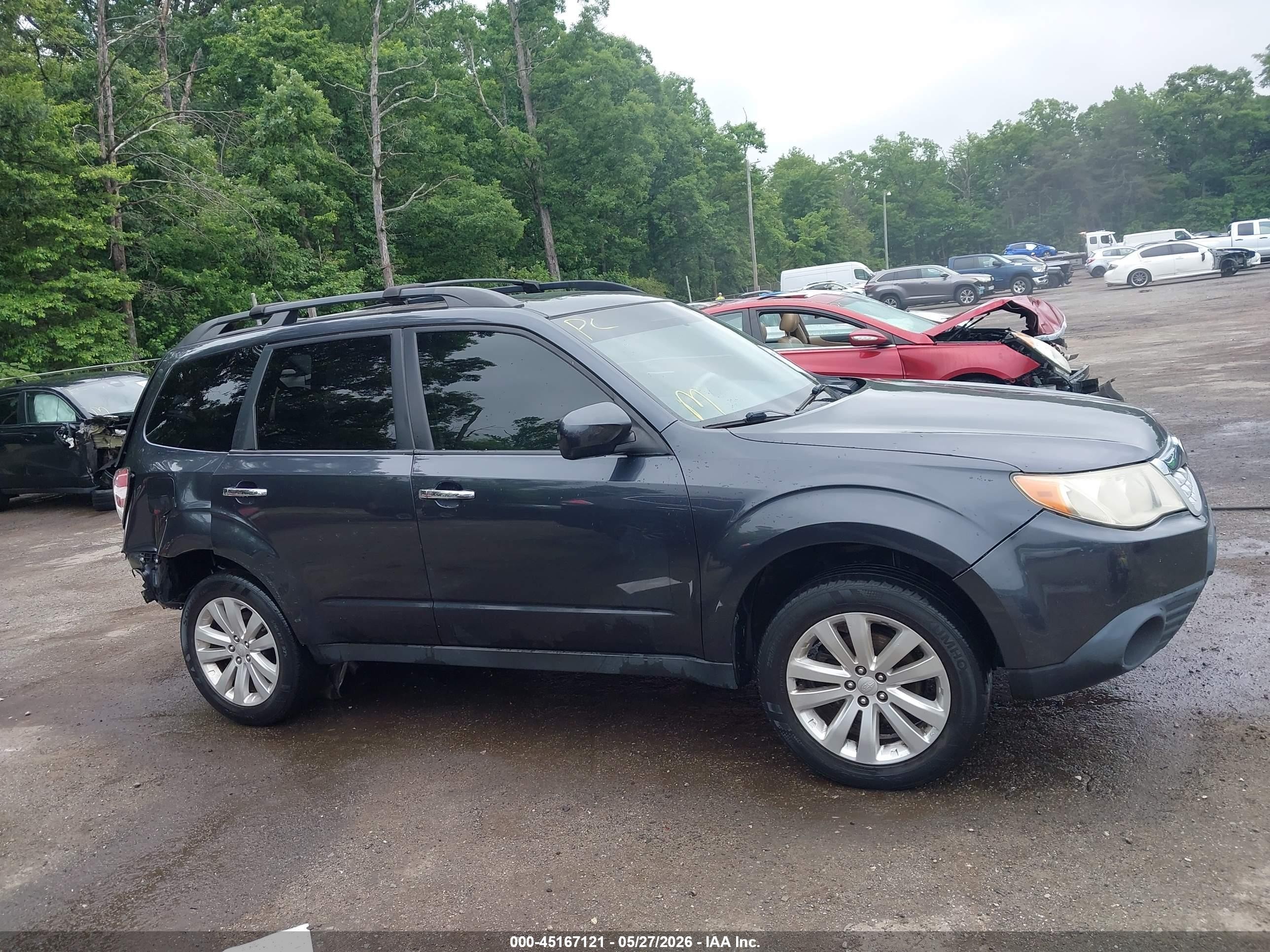 2012 Subaru Forester 2.5x Premium Blue vin: JF2SHADC4CH432688