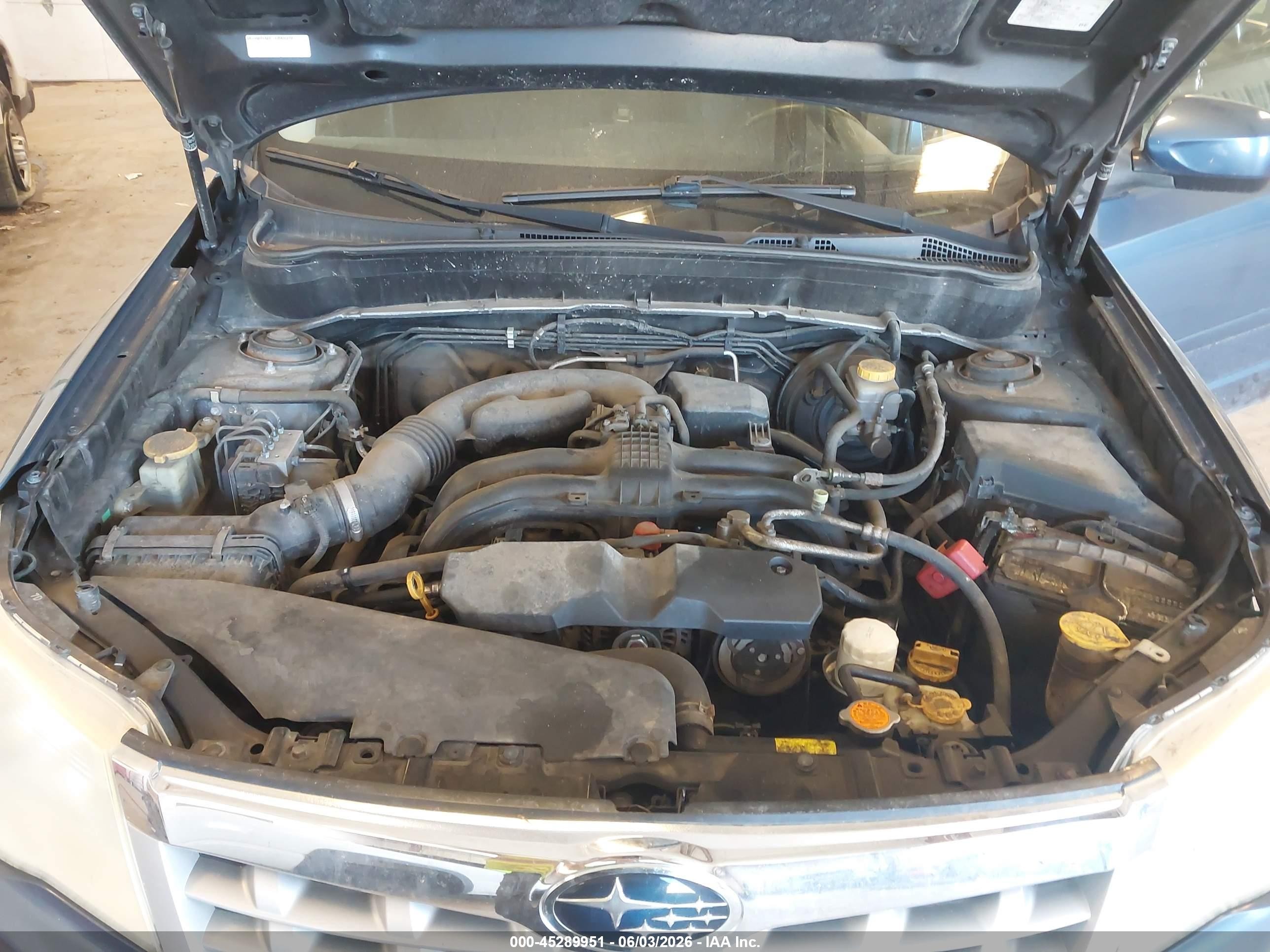 2012 Subaru Forester 2.5x Premium Blue vin: JF2SHADC4CH434621