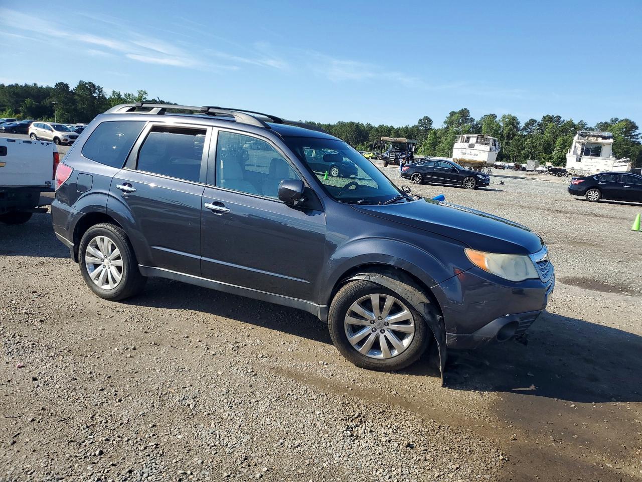 2012 Subaru Forester 2.5x Premium Black vin: JF2SHADC4CH438135