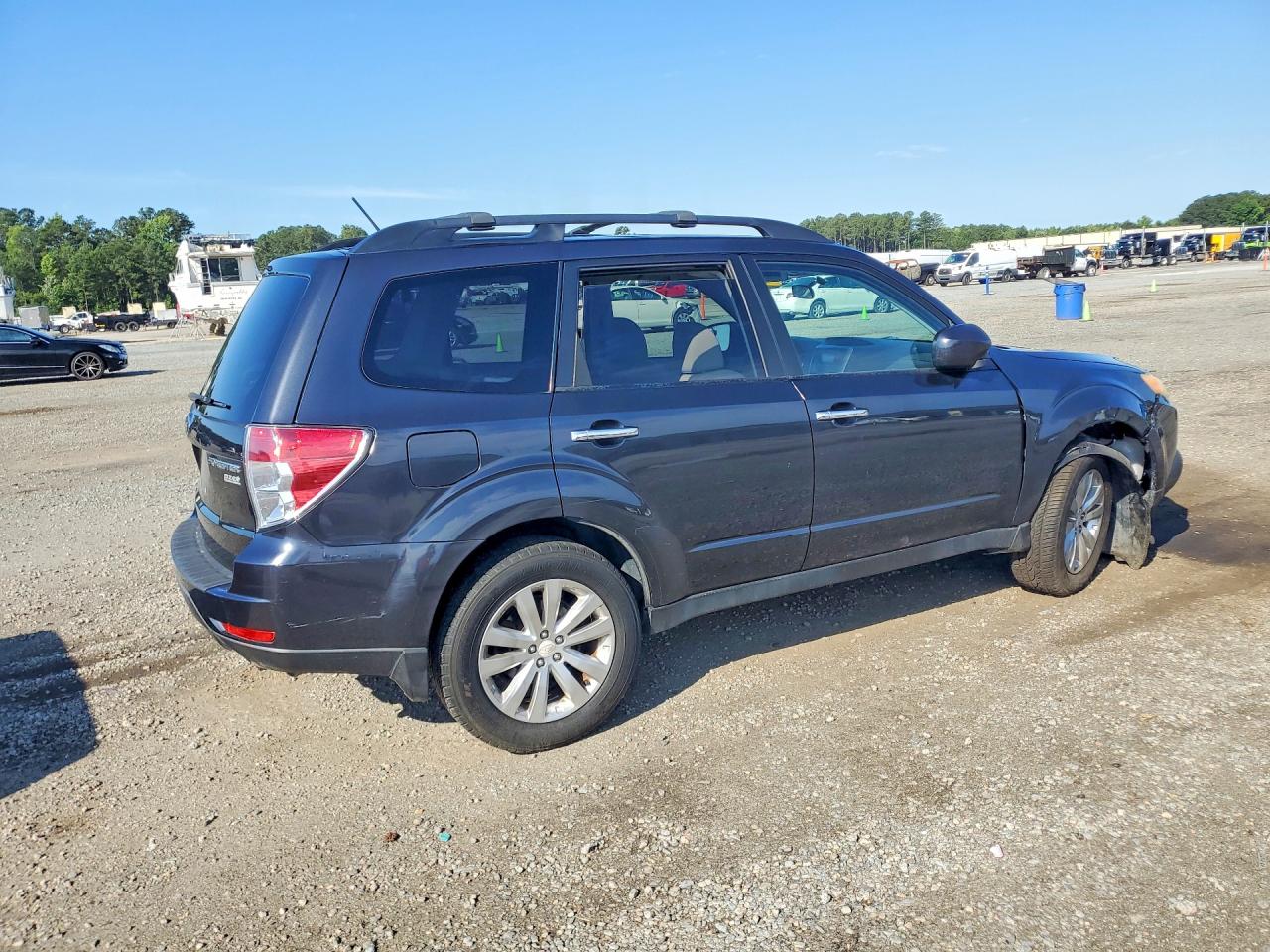 2012 Subaru Forester 2.5x Premium Black vin: JF2SHADC4CH438135