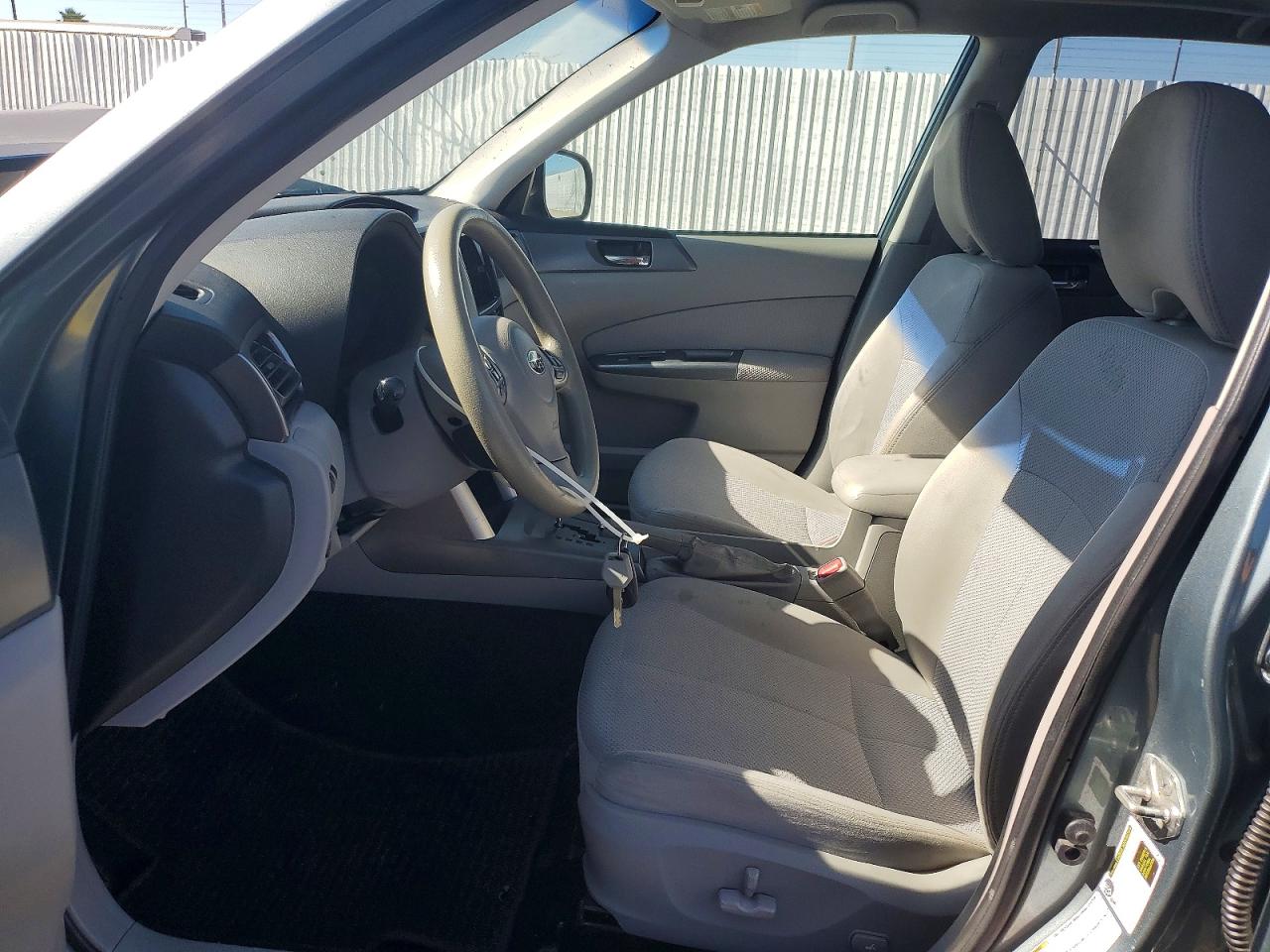 2012 Subaru Forester 2.5x Premium Blue vin: JF2SHADC4CH459177