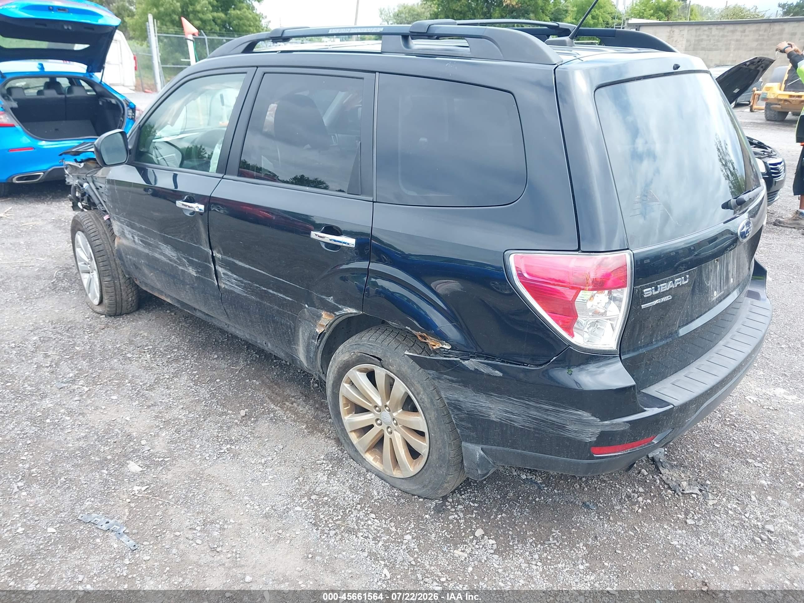 2013 Subaru Forester 2.5x Premium Black vin: JF2SHADC4DH413852