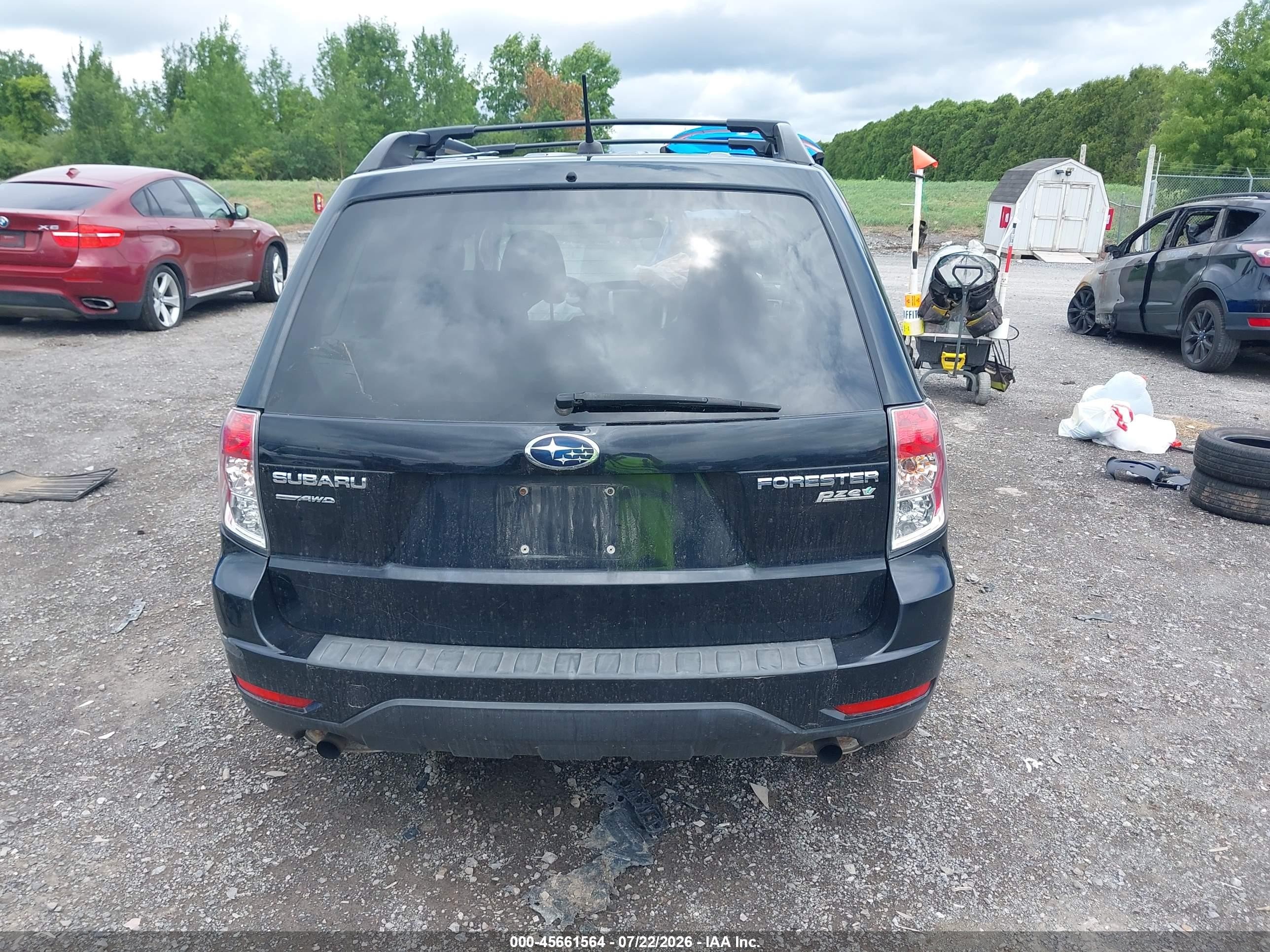2013 Subaru Forester 2.5x Premium Black vin: JF2SHADC4DH413852