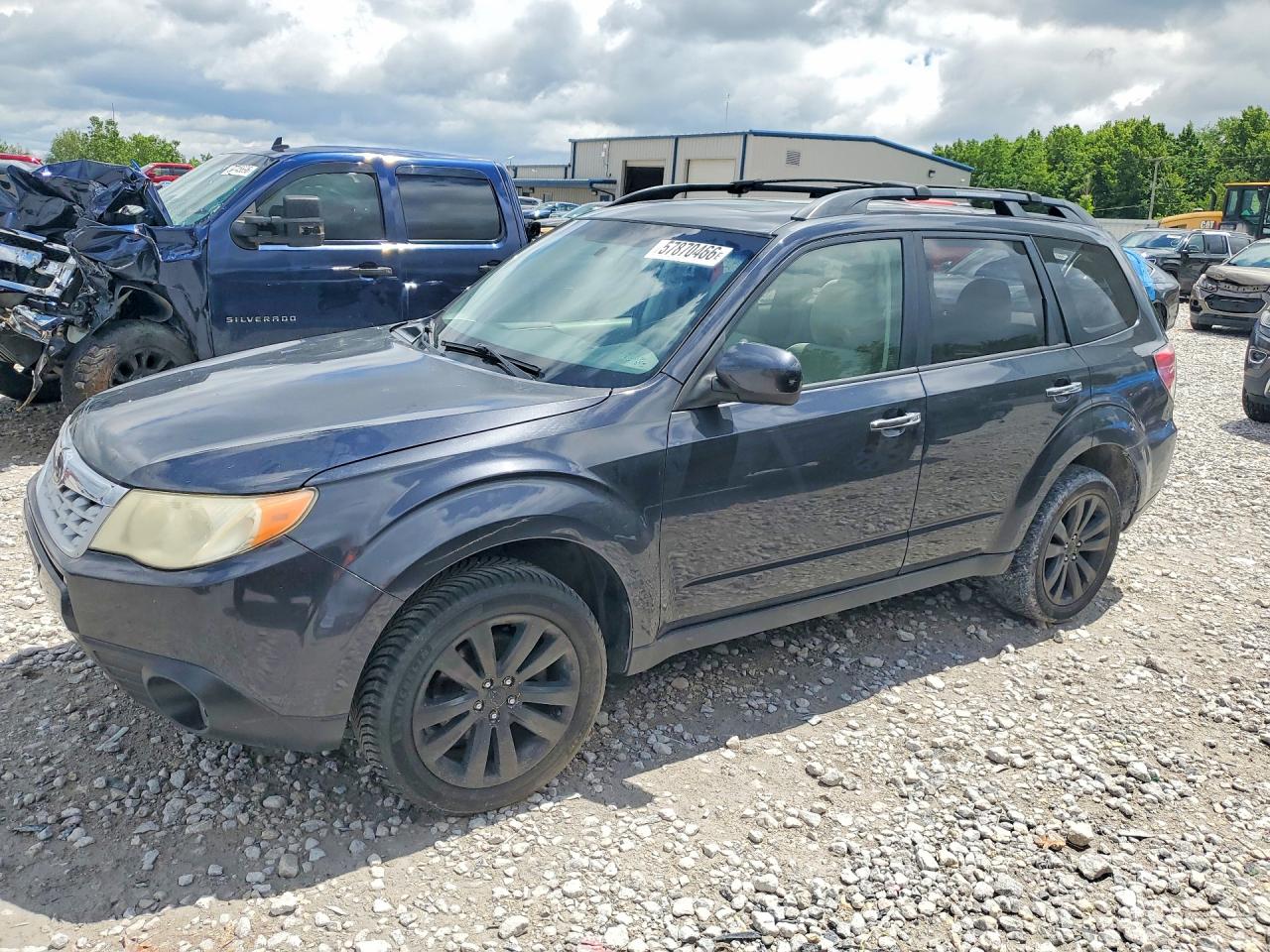 2013 Subaru Forester 2.5x Premium Blue vin: JF2SHADC4DH432479