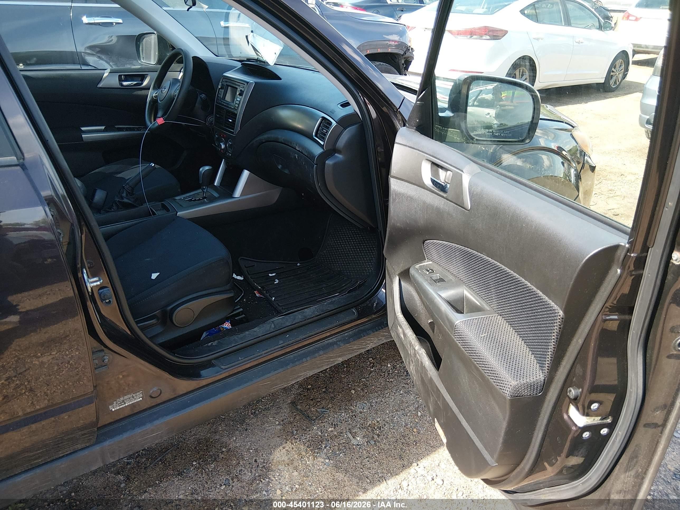 2013 Subaru Forester 2.5x Premium Maroon vin: JF2SHADC4DH444499