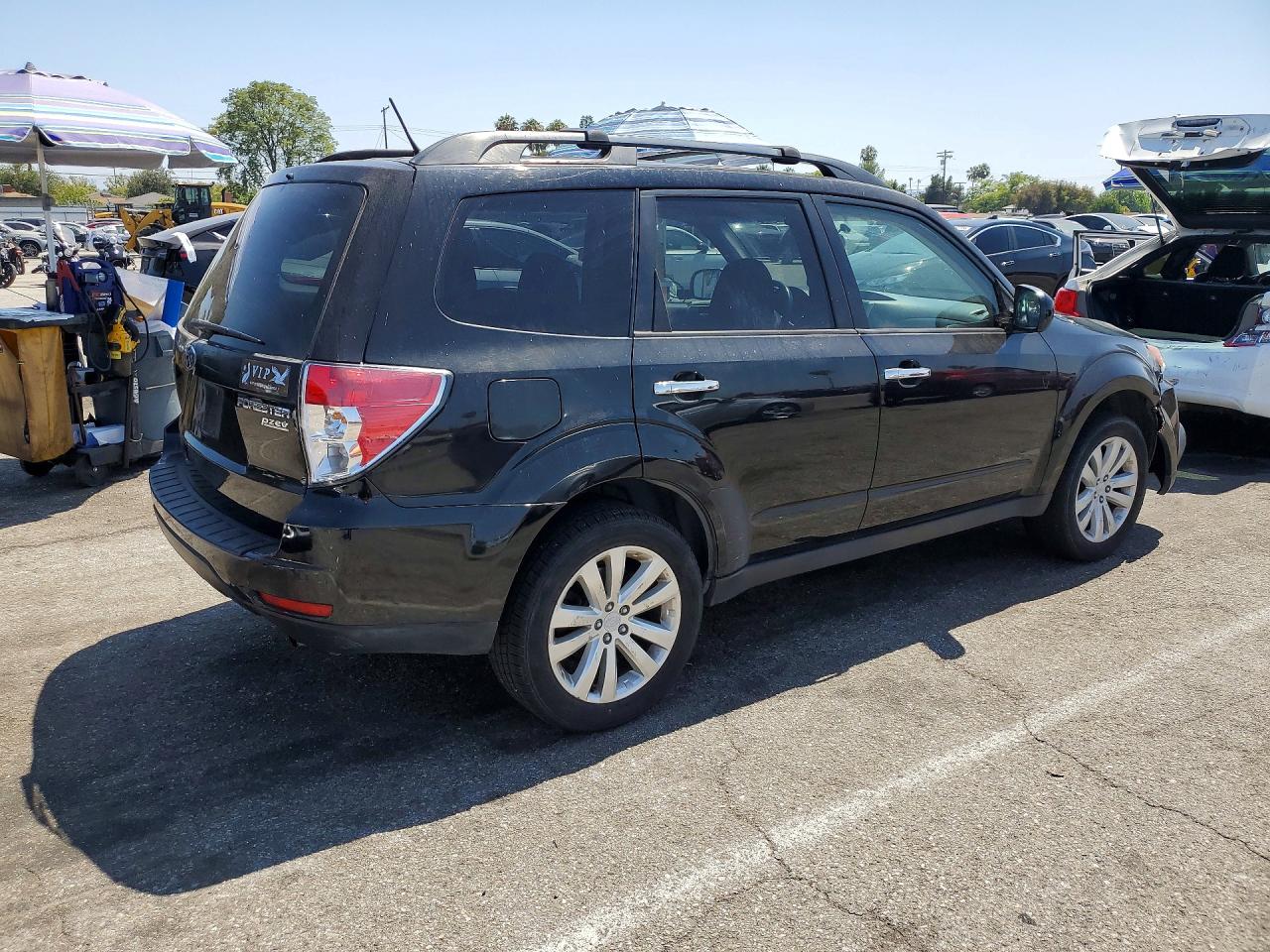2011 Subaru Forester 2.5x Premium Черный vin: JF2SHADC5BH706513