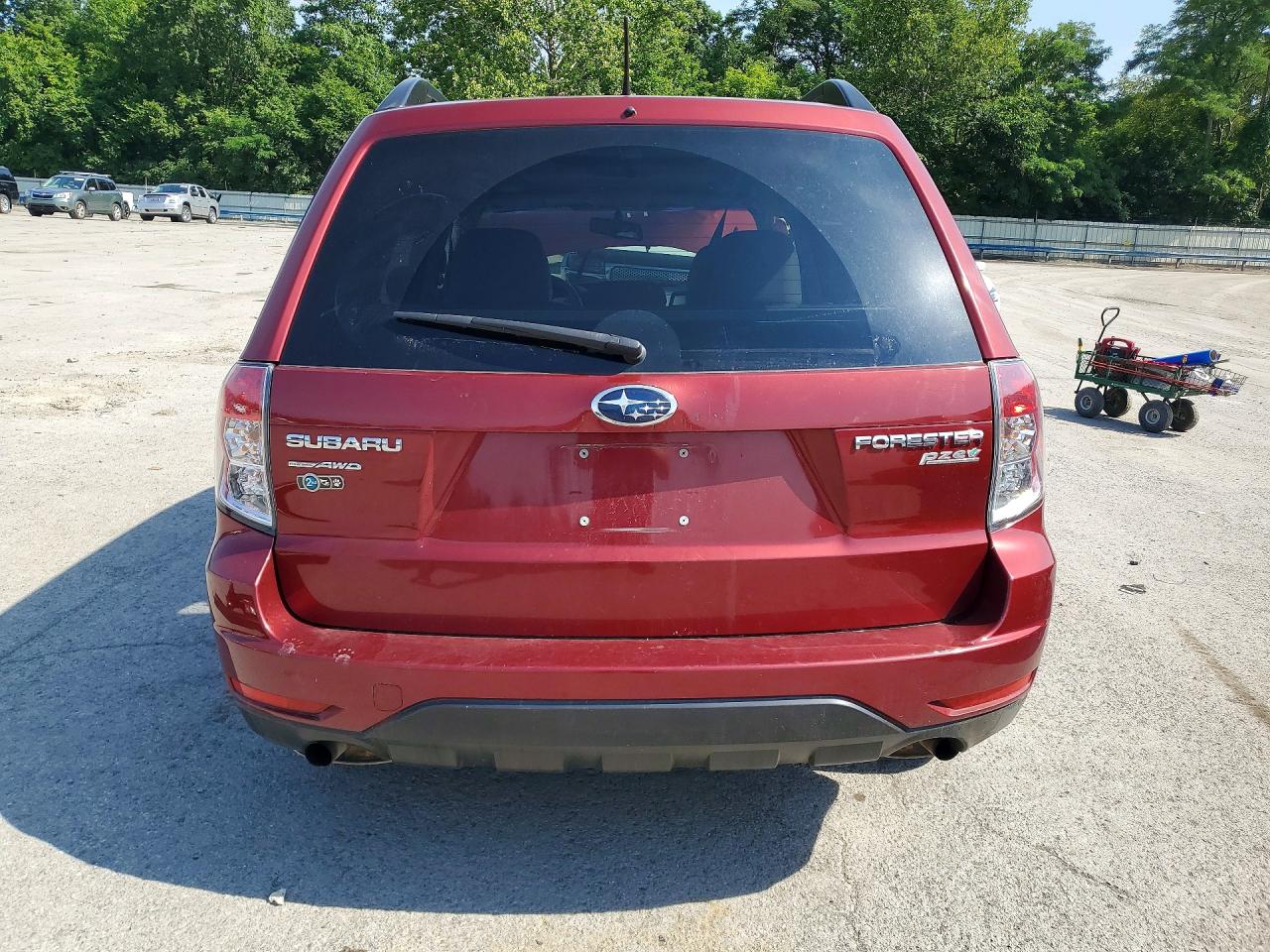 2011 Subaru Forester 2.5x Premium Maroon vin: JF2SHADC5BH710660