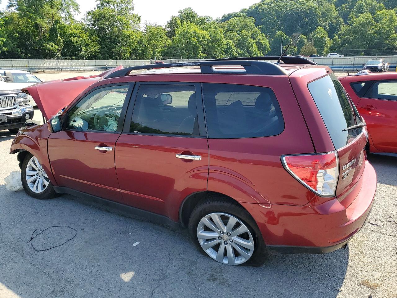 2011 Subaru Forester 2.5x Premium Maroon vin: JF2SHADC5BH710660