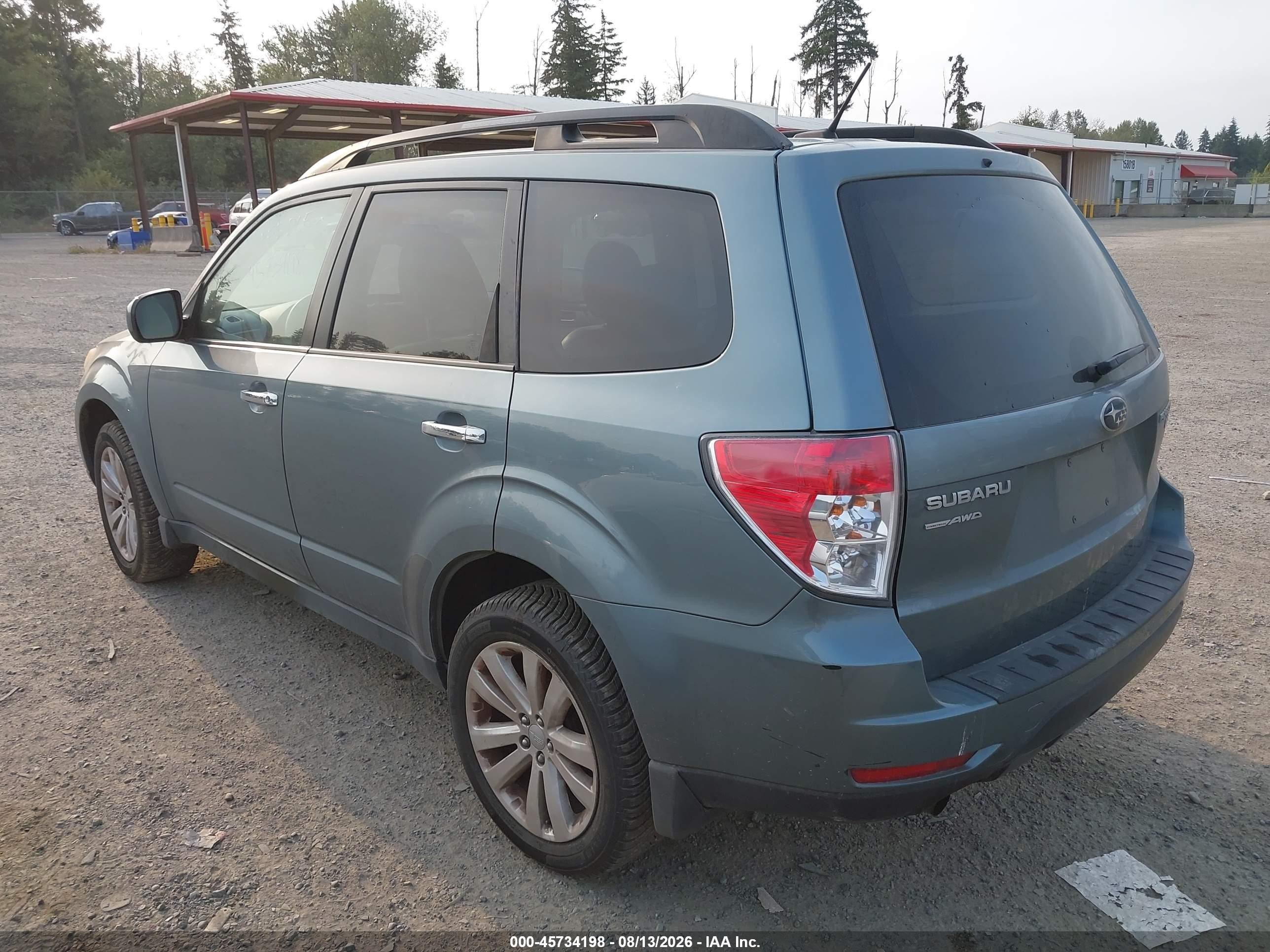 2011 Subaru Forester 2.5x Premium Light Blue vin: JF2SHADC5BH725501