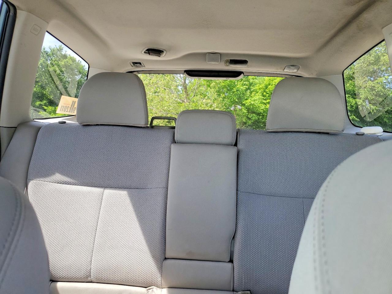 2011 Subaru Forester 2.5x Premium Green vin: JF2SHADC5BH765304