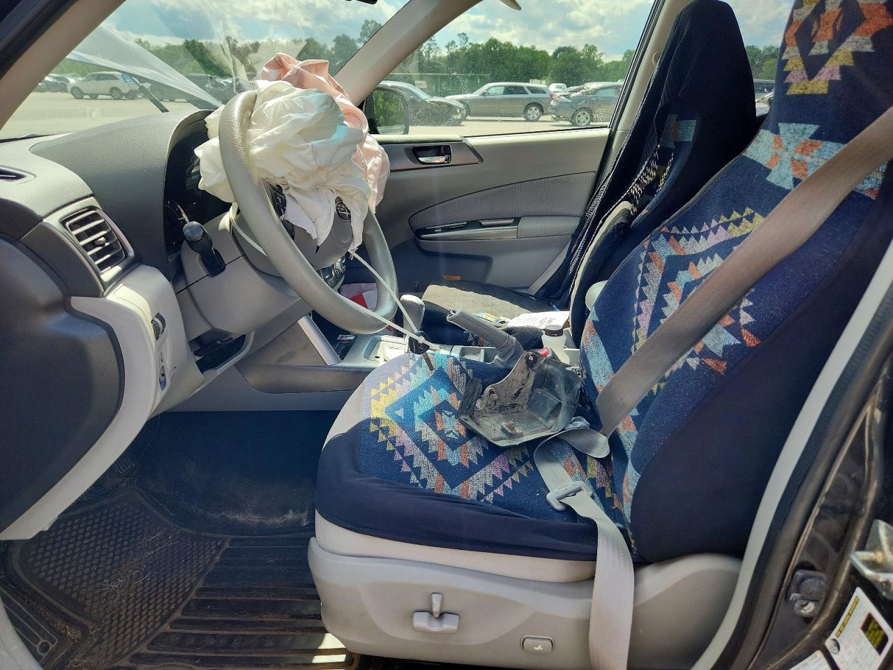 2011 Subaru Forester 2.5x Premium Gray vin: JF2SHADC5BH772480