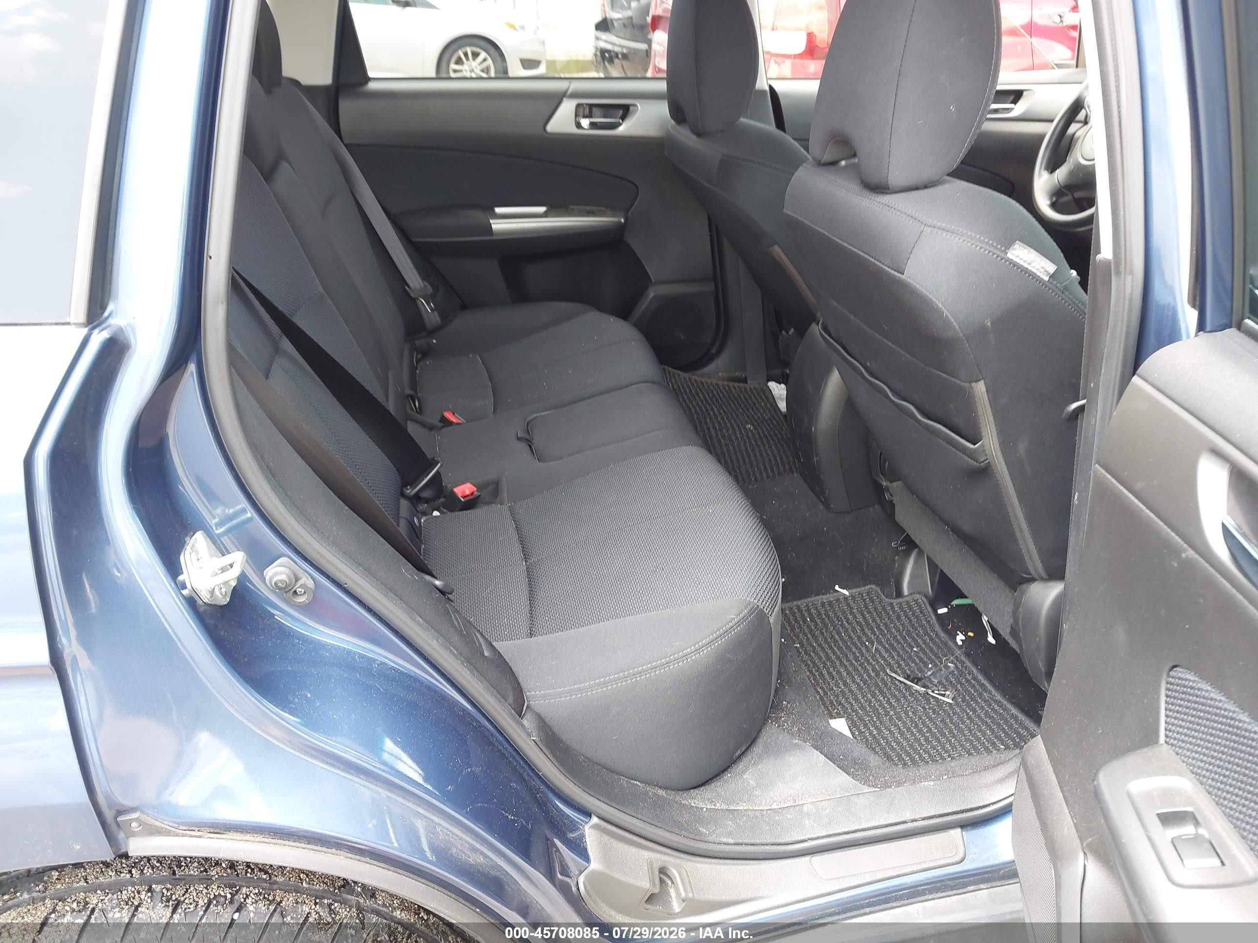 2012 Subaru Forester 2.5x Premium Blue vin: JF2SHADC5CH440766