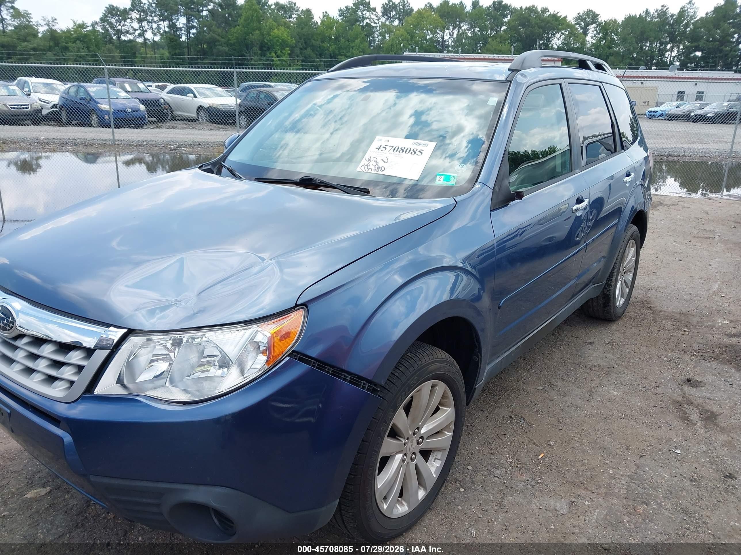 2012 Subaru Forester 2.5x Premium Blue vin: JF2SHADC5CH440766