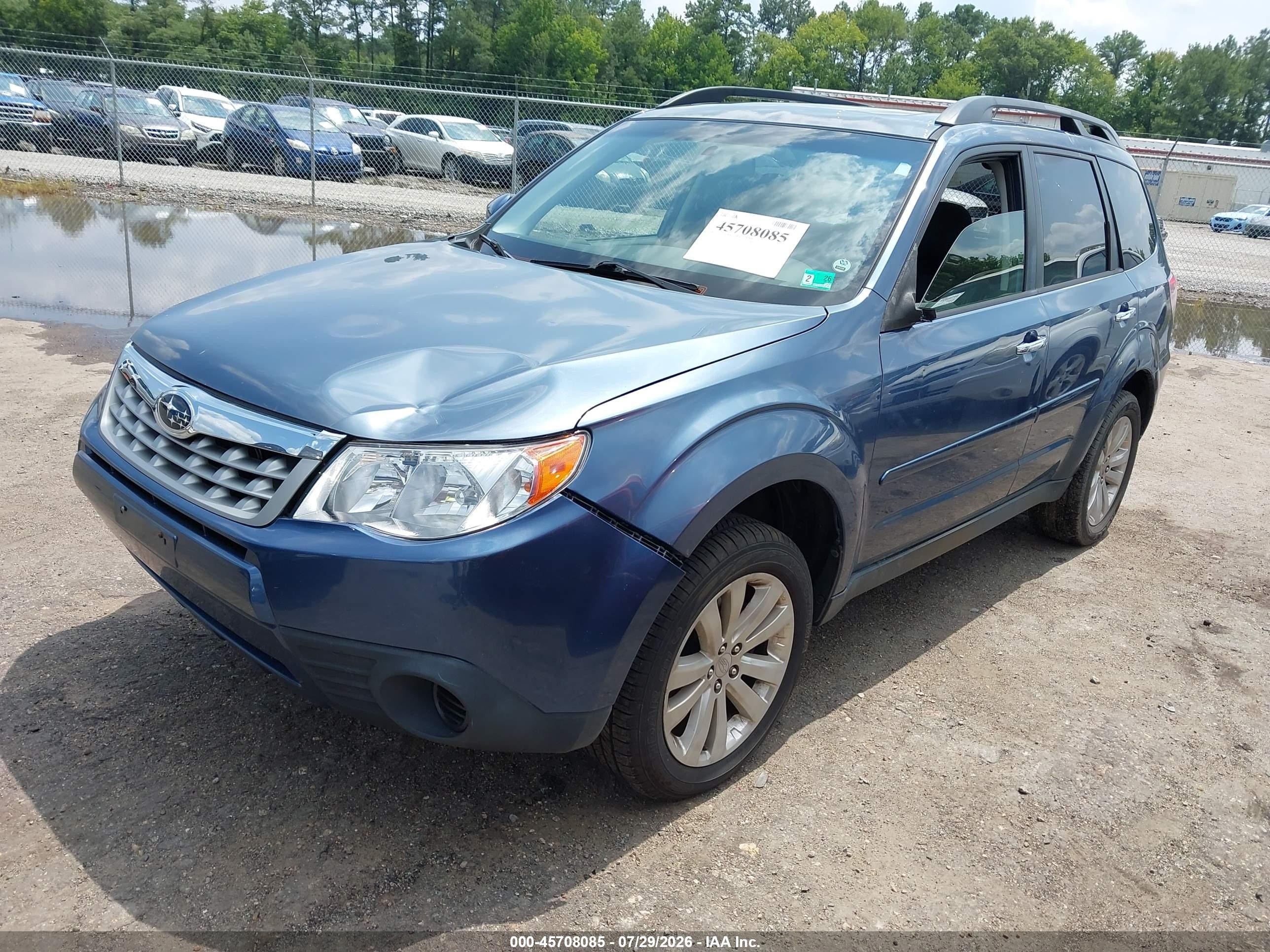 2012 Subaru Forester 2.5x Premium Blue vin: JF2SHADC5CH440766