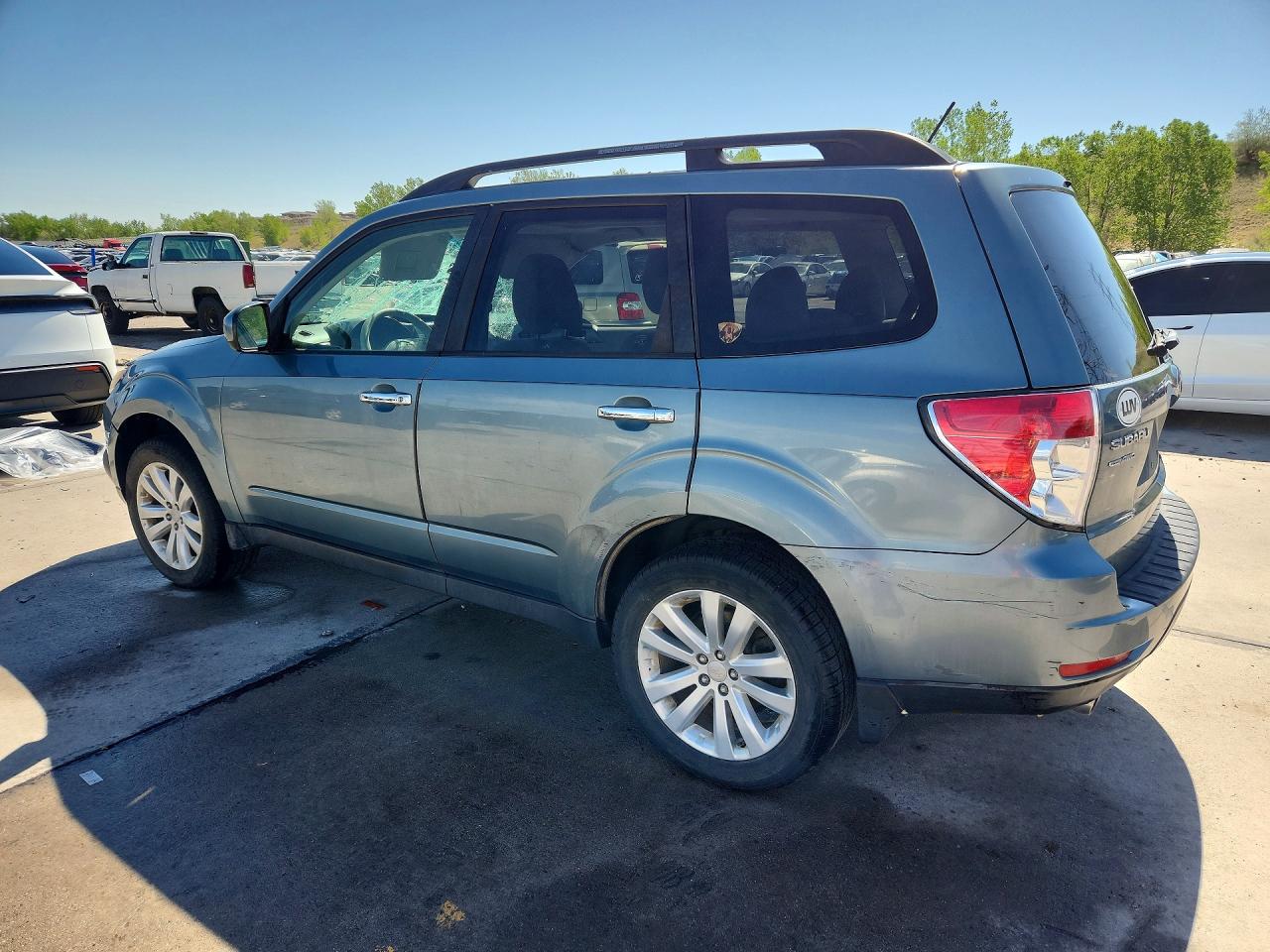 2012 Subaru Forester 2.5x Premium Green vin: JF2SHADC5CH445840