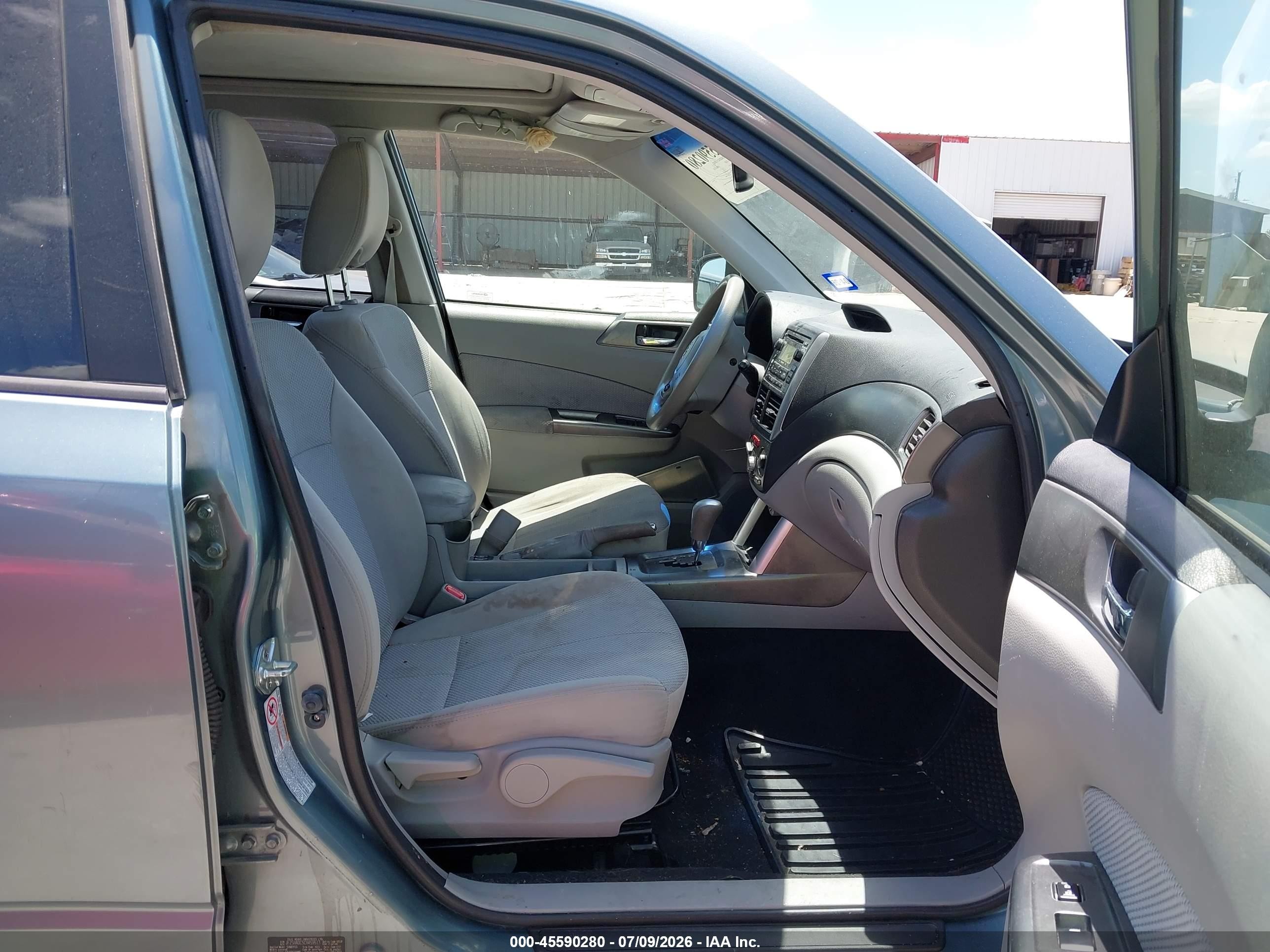 2012 Subaru Forester 2.5x Premium Turquoise vin: JF2SHADC5CH459513