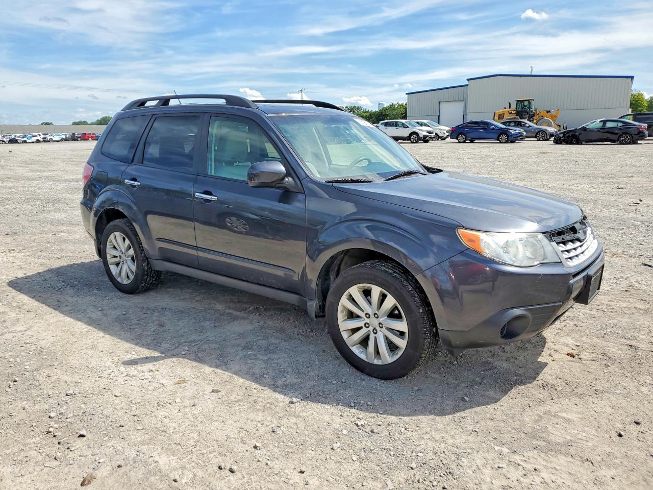 2013 Subaru Forester 2.5x Premium Gray vin: JF2SHADC5DH409390