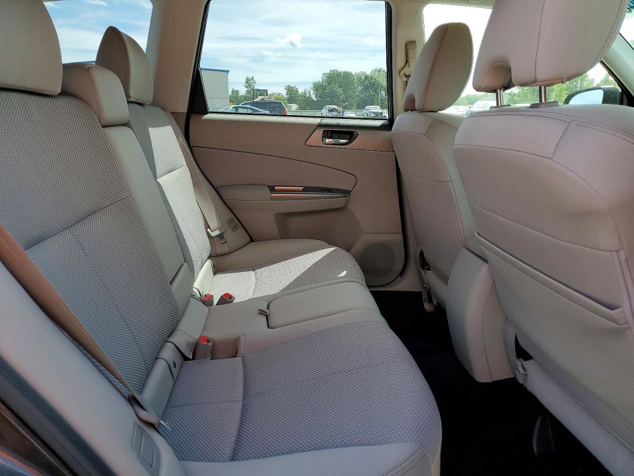 2013 Subaru Forester 2.5x Premium Gray vin: JF2SHADC5DH409390