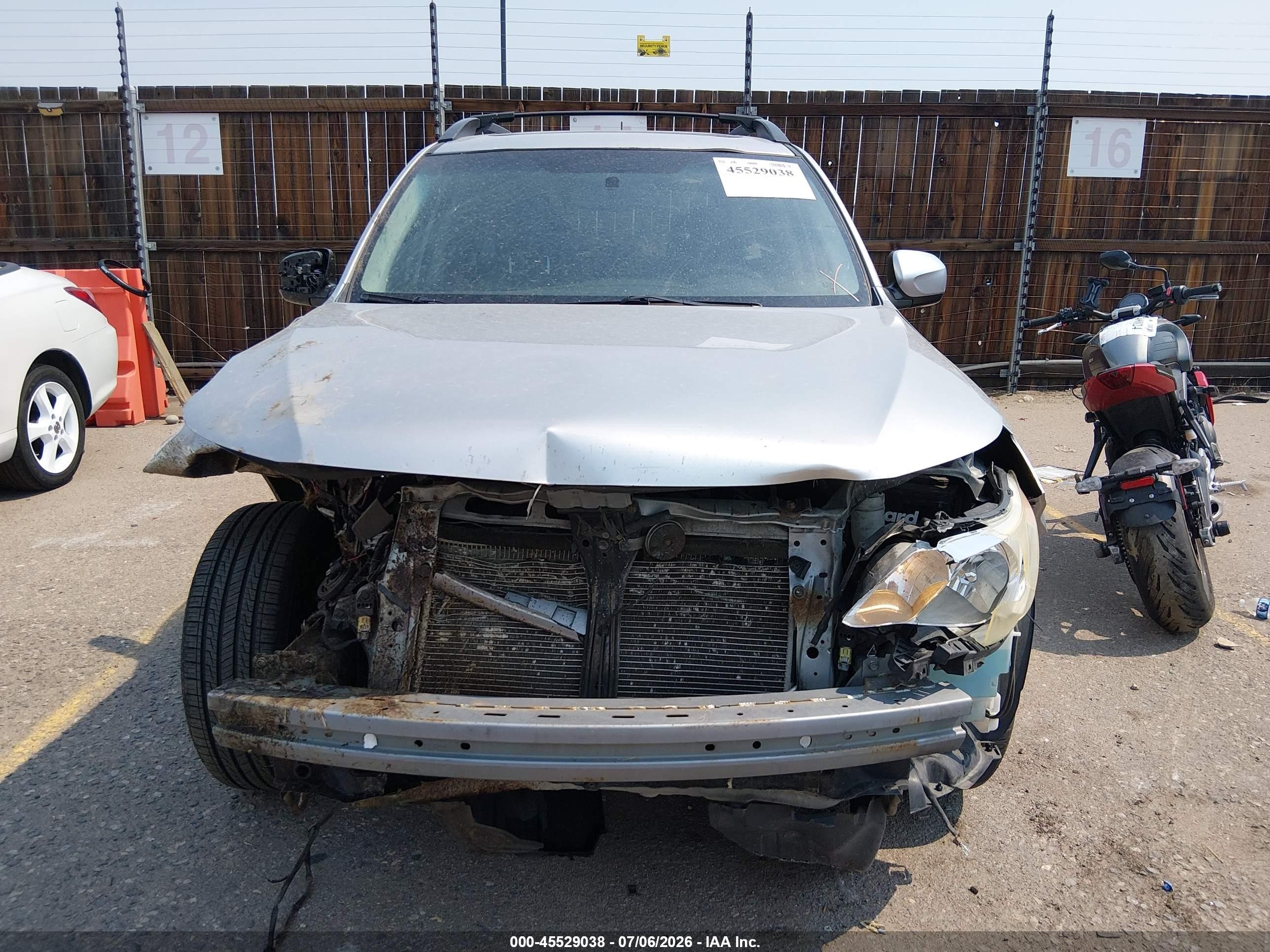 2013 Subaru Forester 2.5x Premium Серебряный vin: JF2SHADC5DH417442
