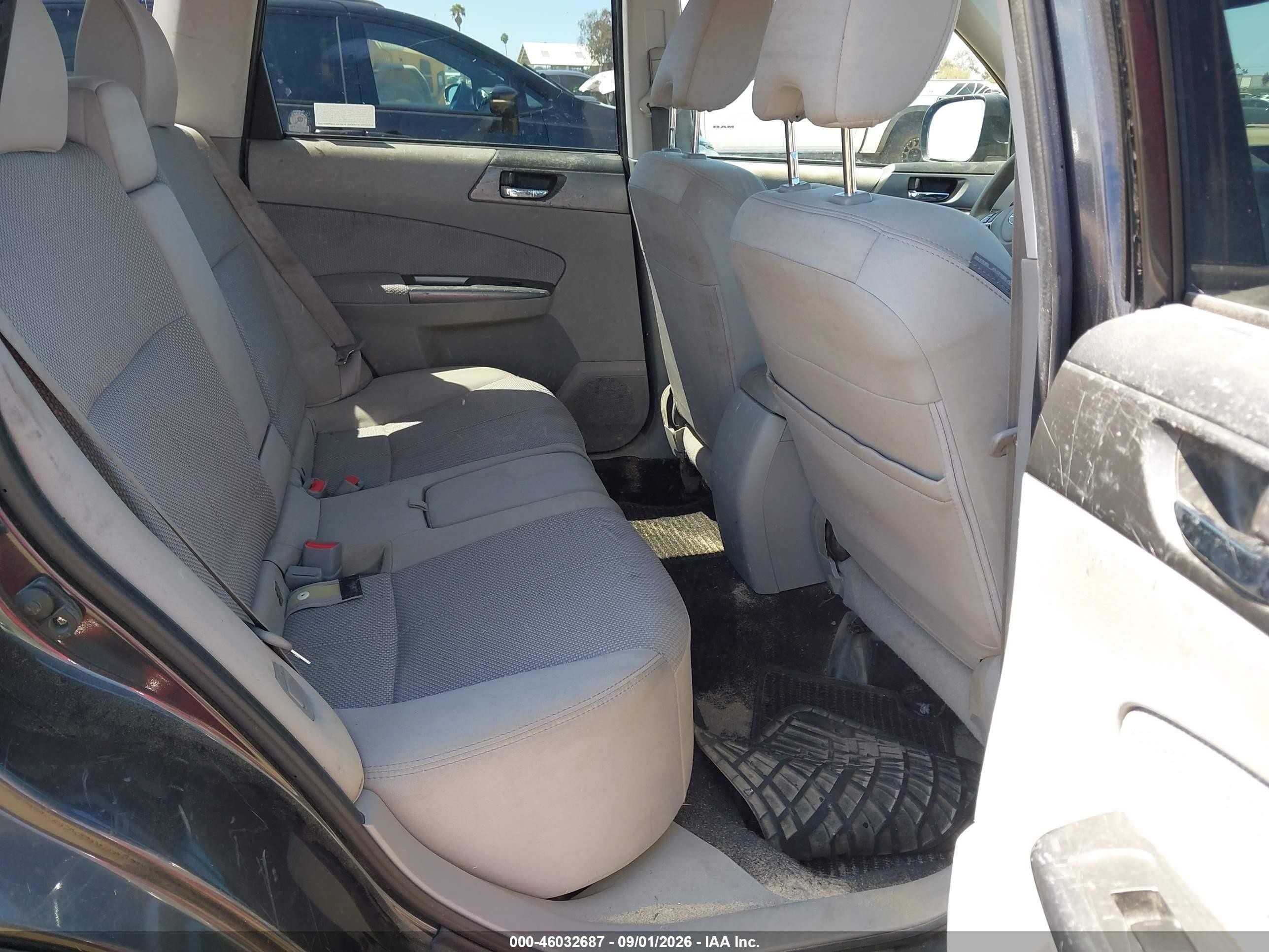 2013 Subaru Forester 2.5x Premium Gray vin: JF2SHADC5DH426061
