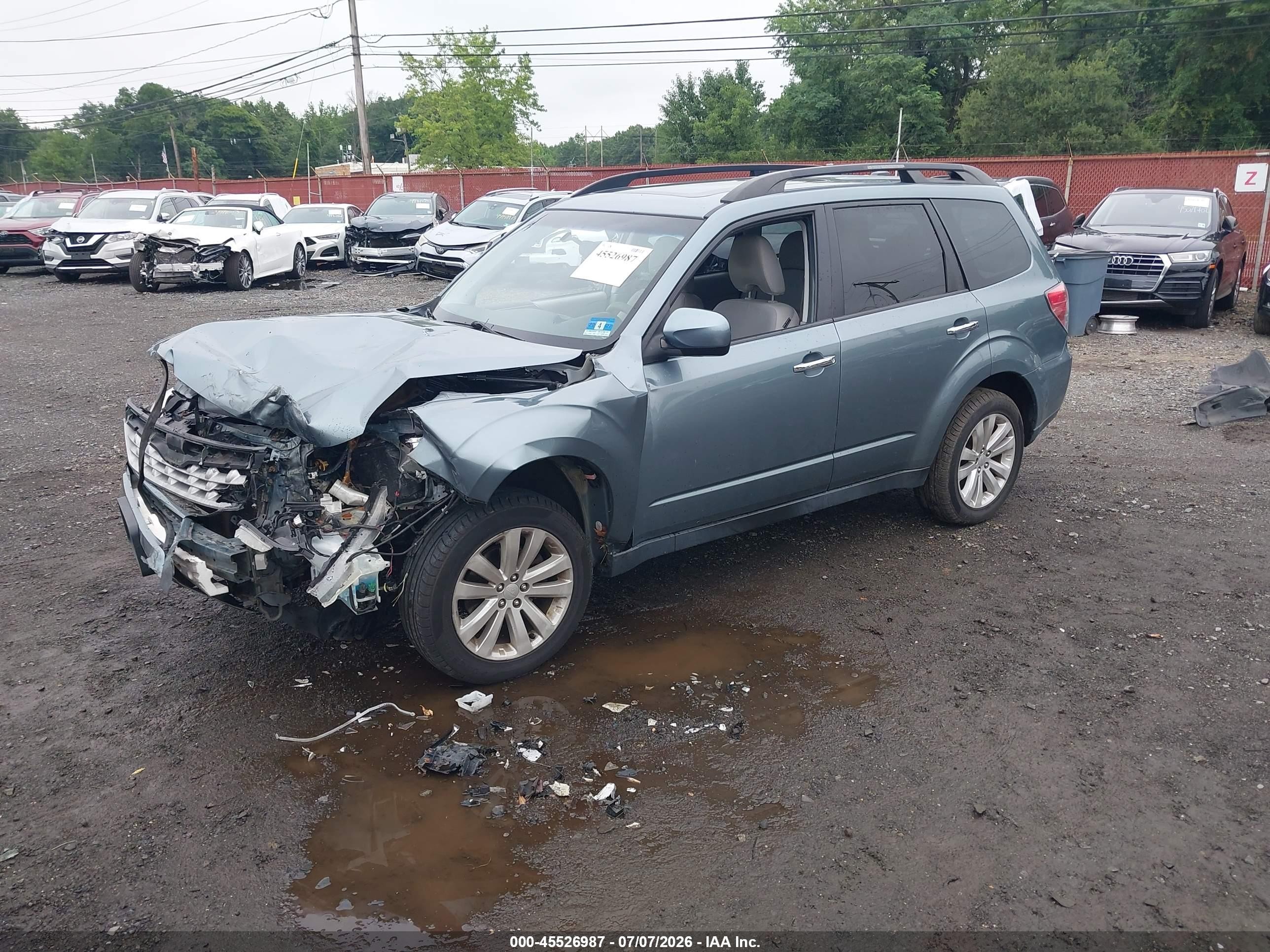 2013 Subaru Forester 2.5x Premium Кремовый vin: JF2SHADC5DH431003