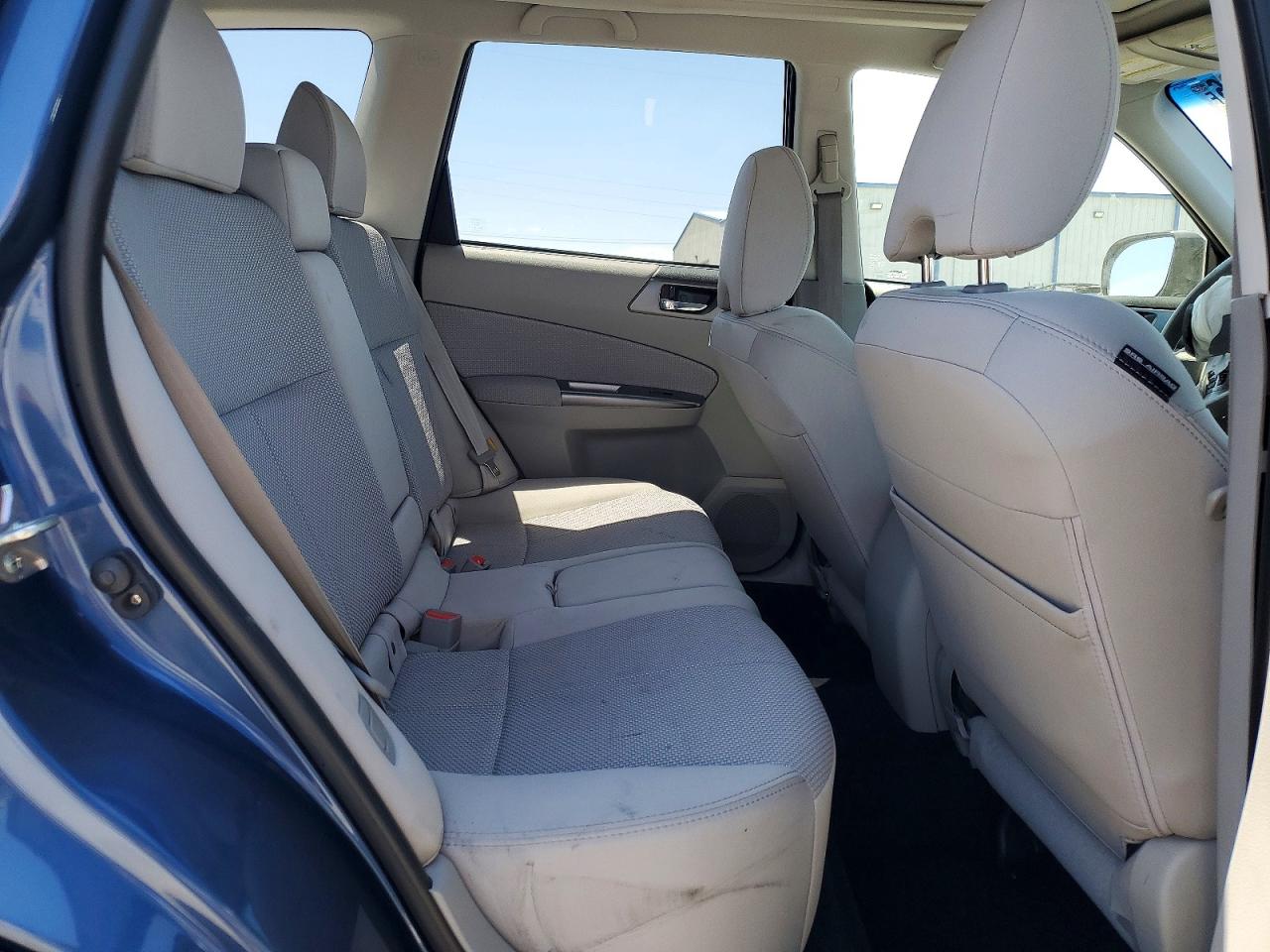 2013 Subaru Forester 2.5x Premium Синий vin: JF2SHADC5DH440428