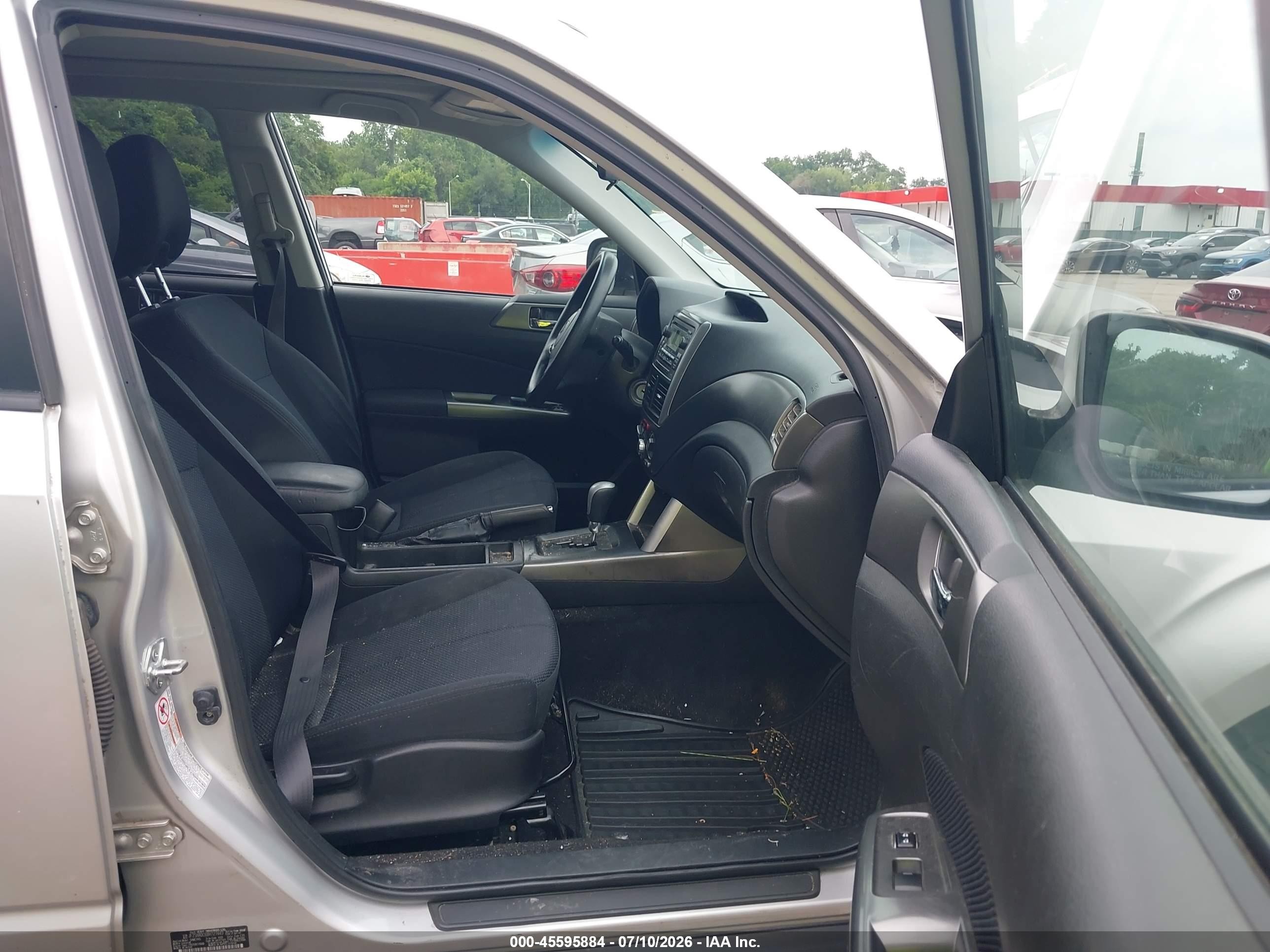 2011 Subaru Forester 2.5x Premium Black vin: JF2SHADC6BH727449