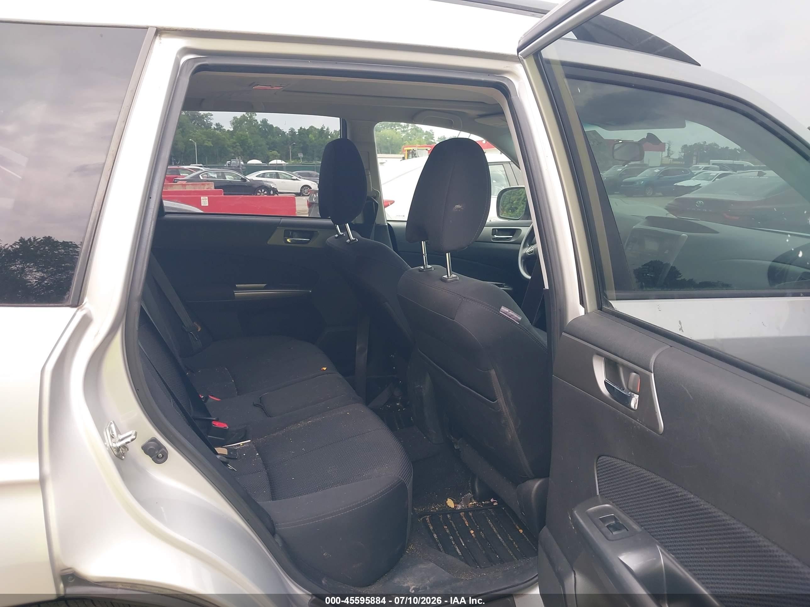 2011 Subaru Forester 2.5x Premium Black vin: JF2SHADC6BH727449