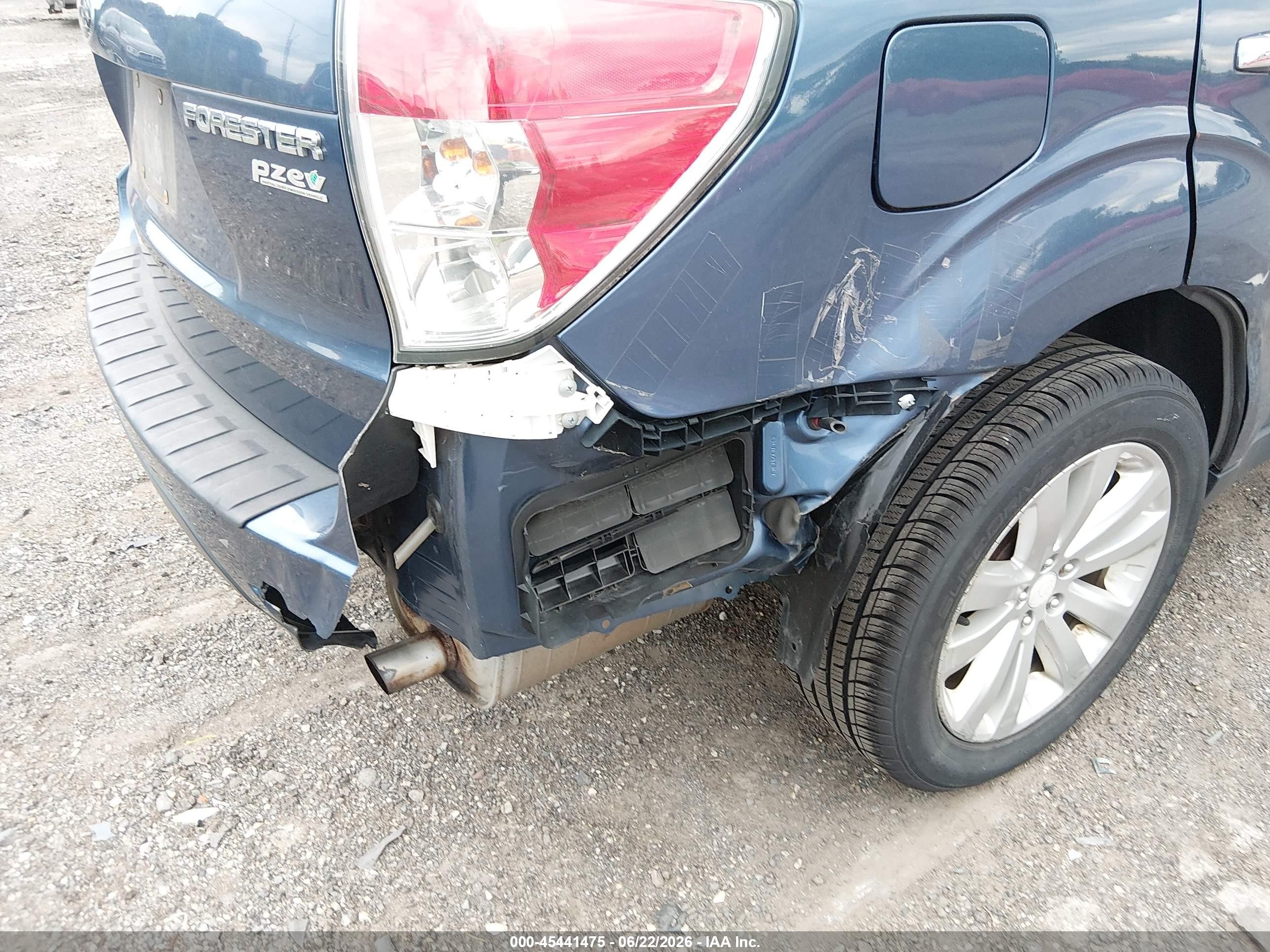 2011 Subaru Forester 2.5x Premium Dark Blue vin: JF2SHADC6BH731291