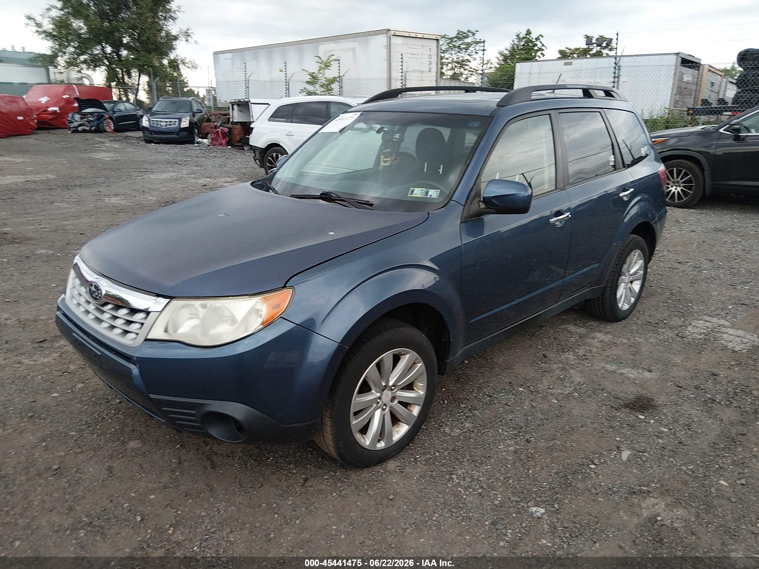 2011 Subaru Forester 2.5x Premium Dark Blue vin: JF2SHADC6BH731291