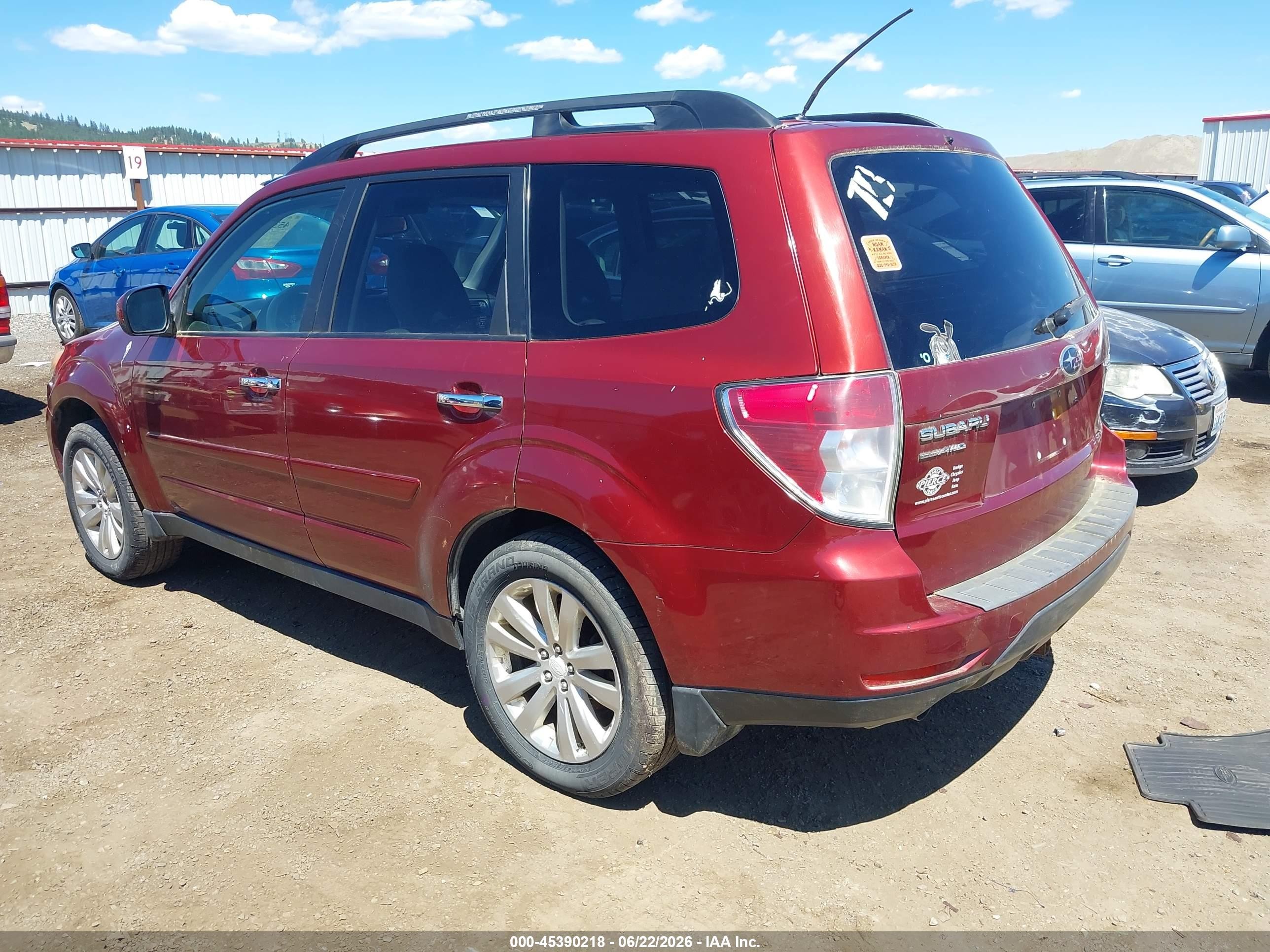 2011 Subaru Forester 2.5x Premium Maroon vin: JF2SHADC6BH776327