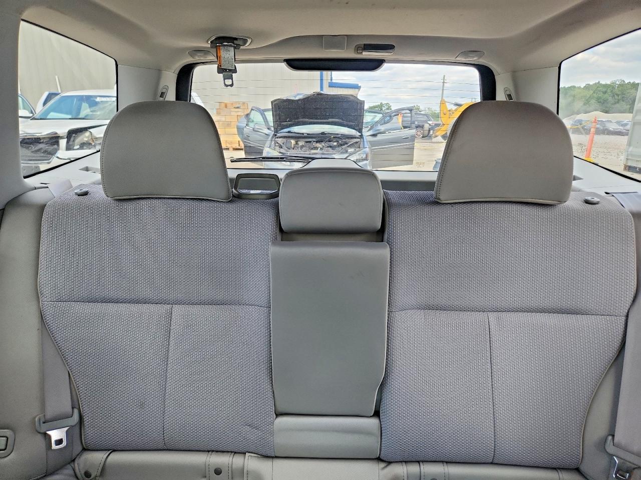 2012 Subaru Forester 2.5x Premium White vin: JF2SHADC6CH437911