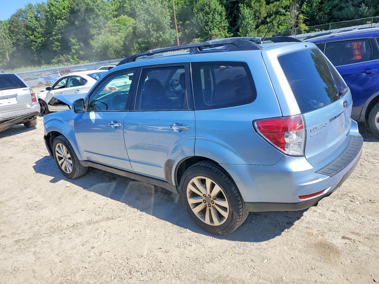 2012 Subaru Forester 2.5x Premium Blue vin: JF2SHADC6CH451548