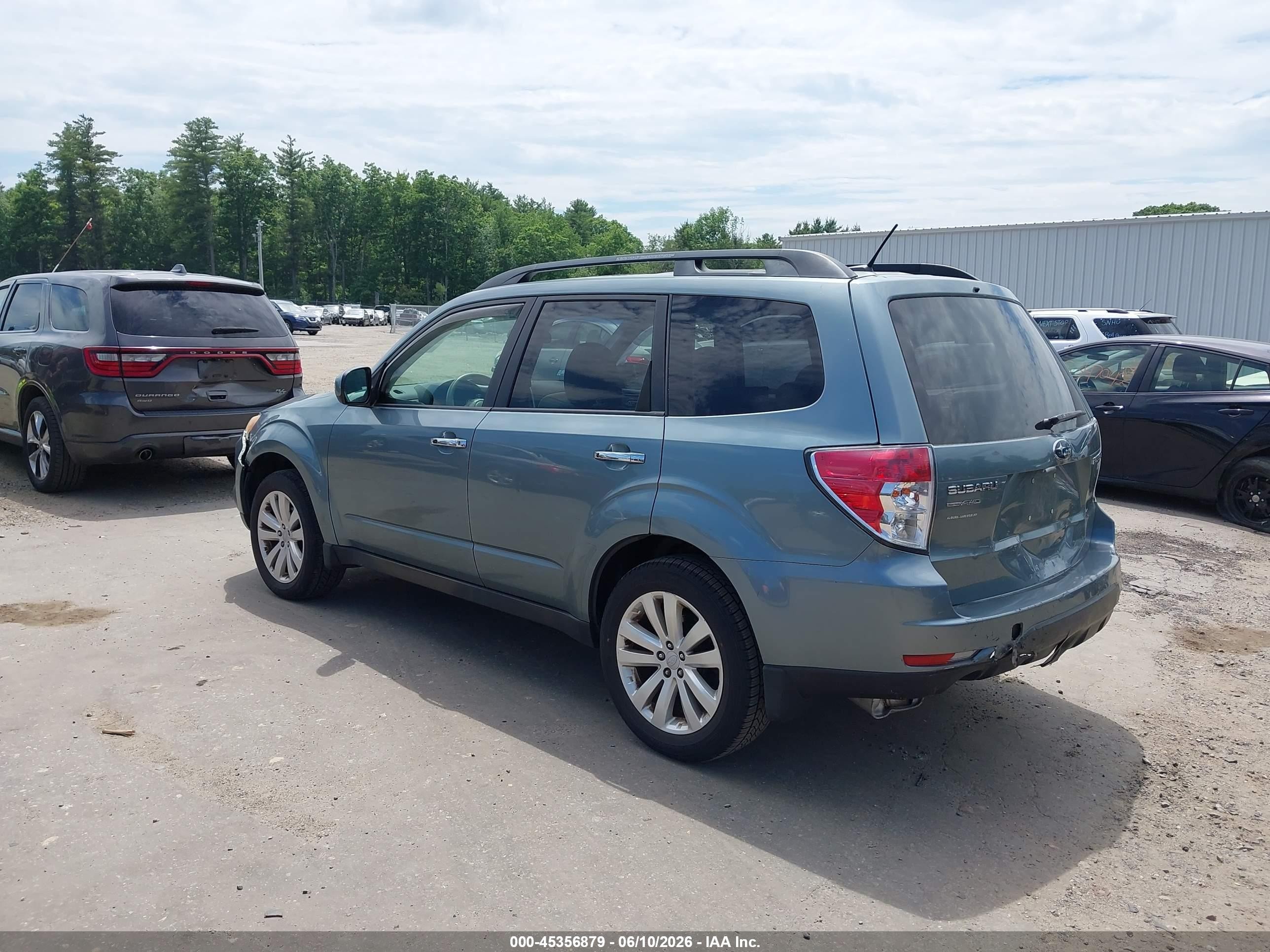 2012 Subaru Forester 2.5x Premium Green vin: JF2SHADC6CH453476