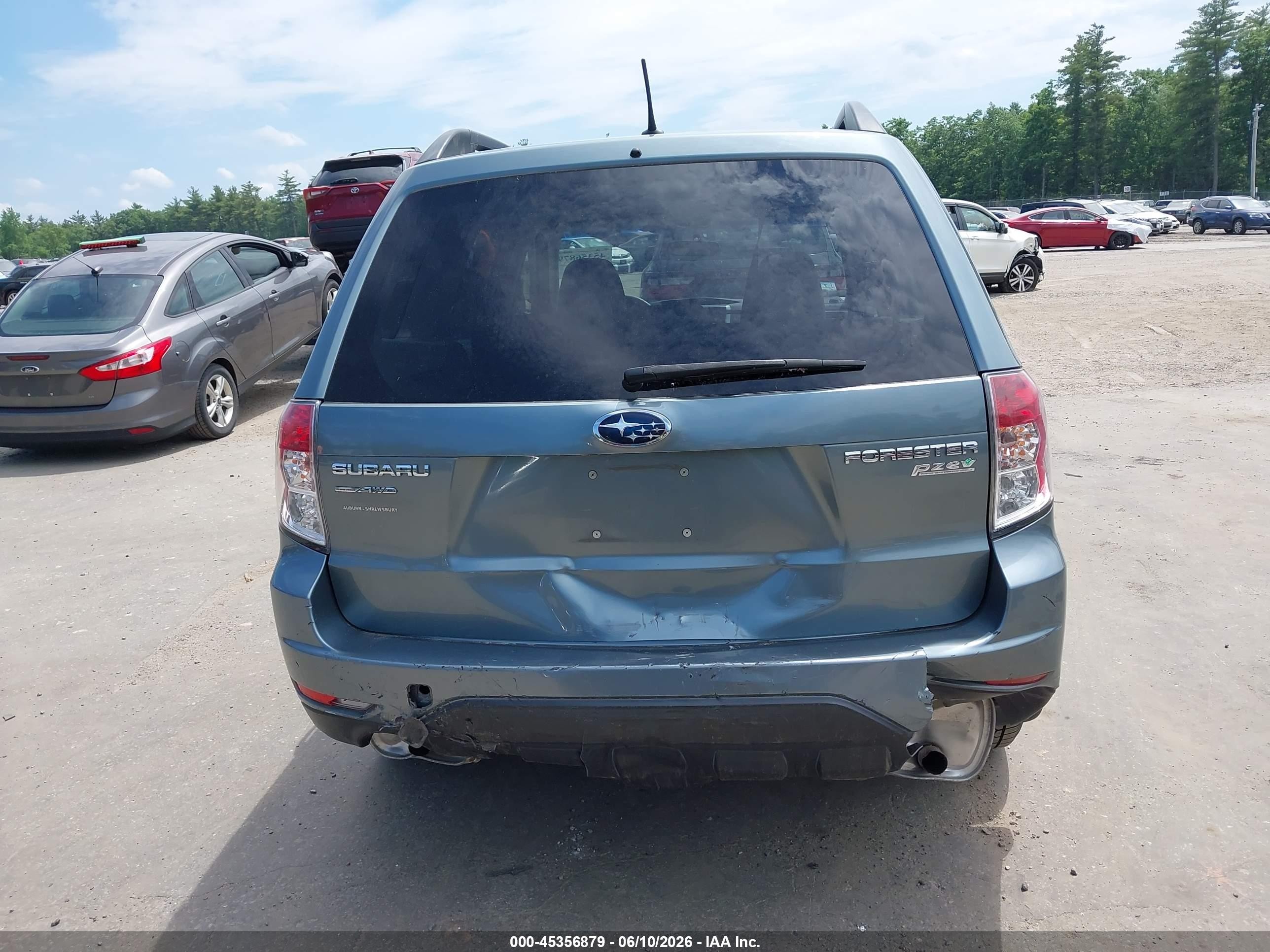 2012 Subaru Forester 2.5x Premium Green vin: JF2SHADC6CH453476