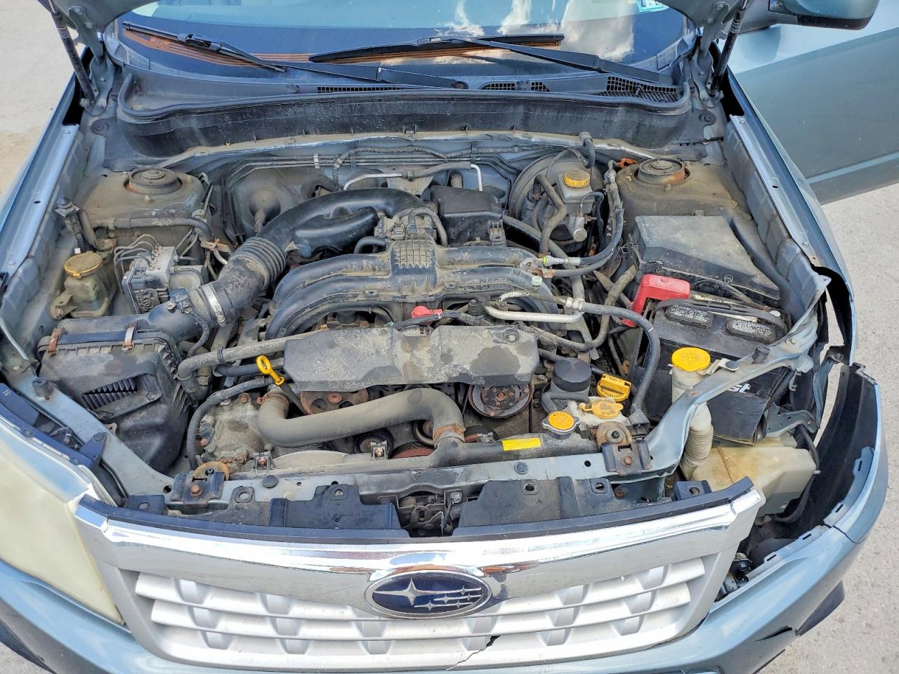 2012 Subaru Forester 2.5x Premium Blue vin: JF2SHADC6CH468009