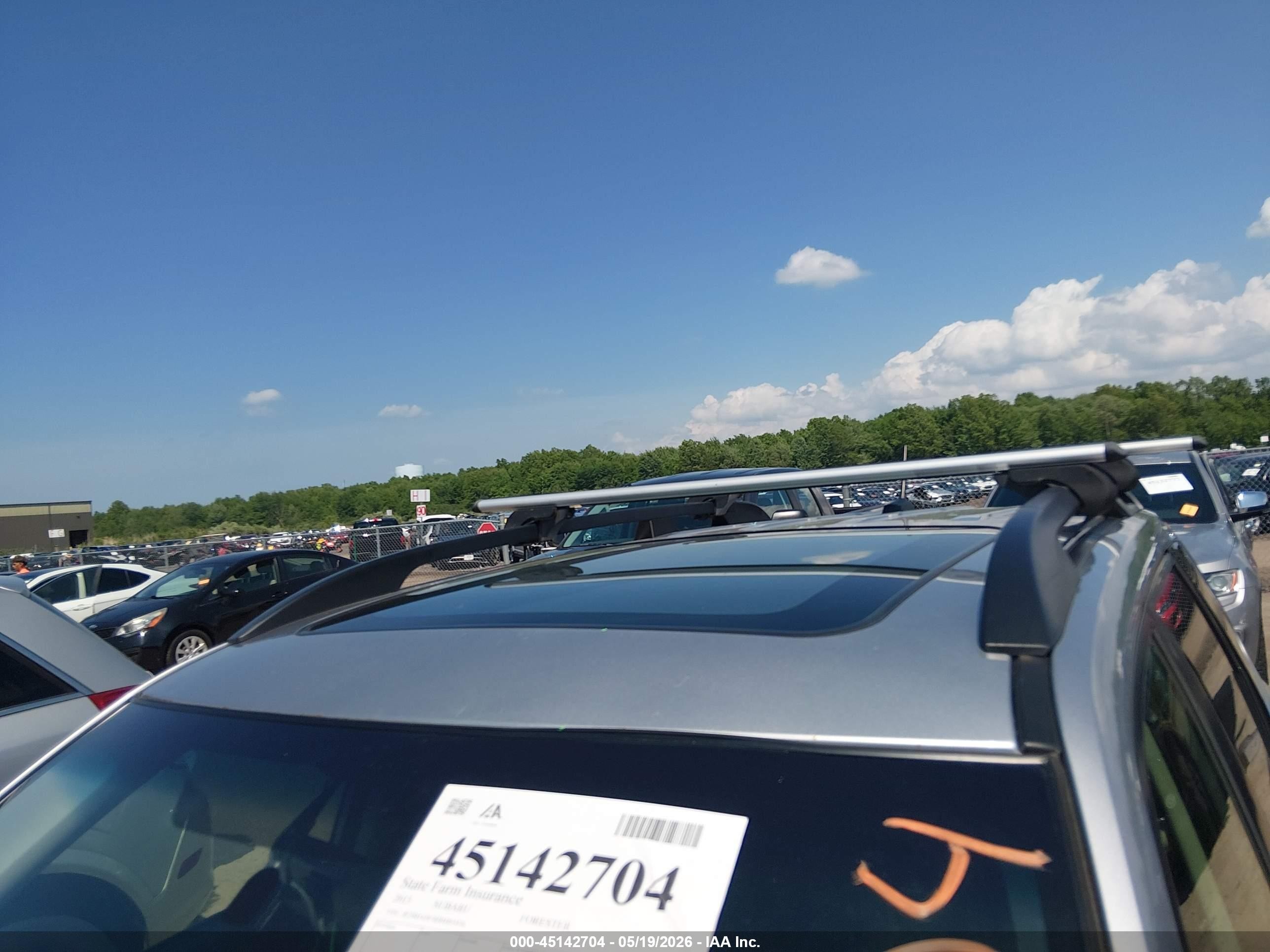 2013 Subaru Forester 2.5x Premium Серебряный vin: JF2SHADC6DH403436