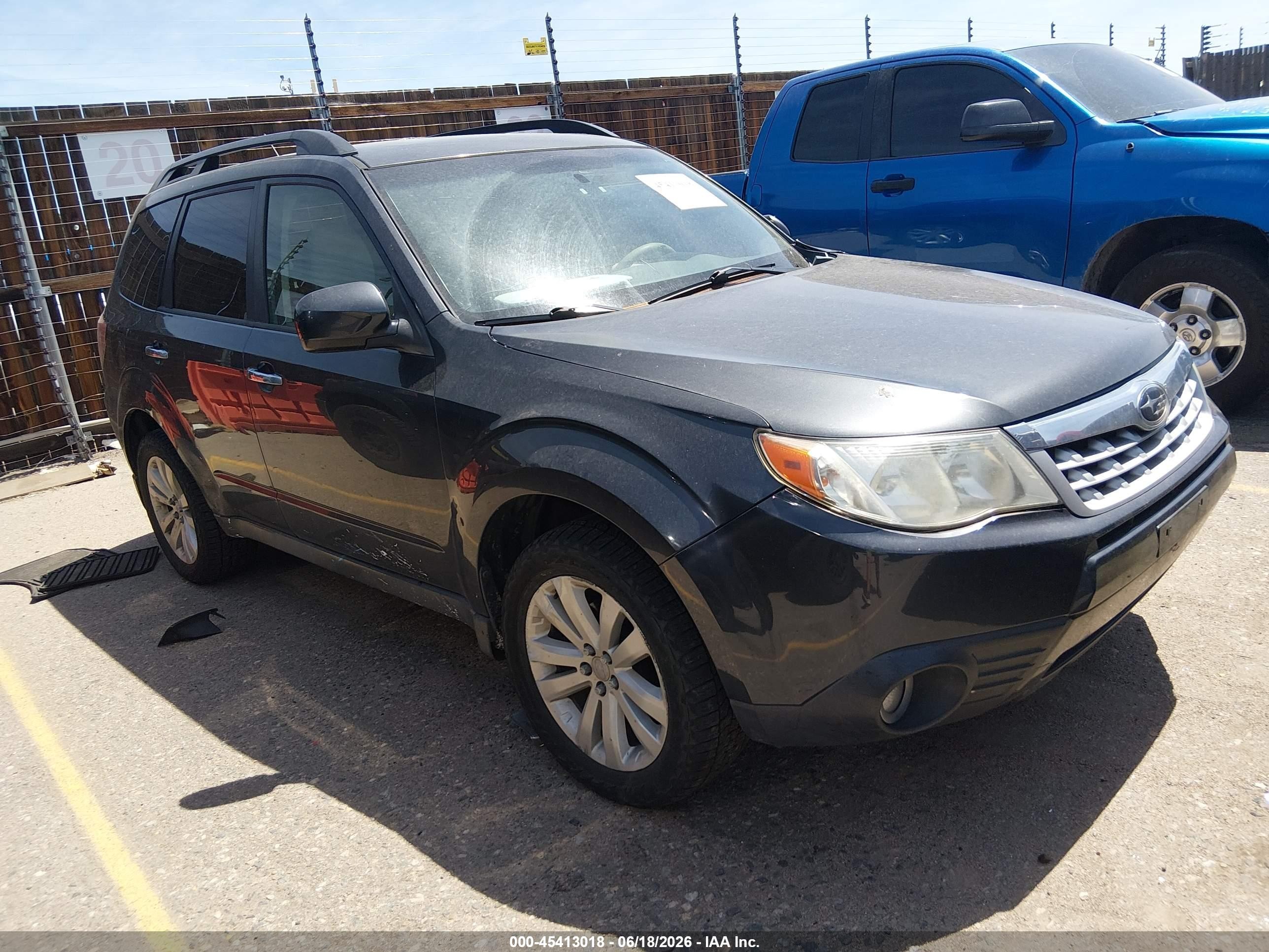 2013 Subaru Forester 2.5x Premium Серый vin: JF2SHADC6DH405641