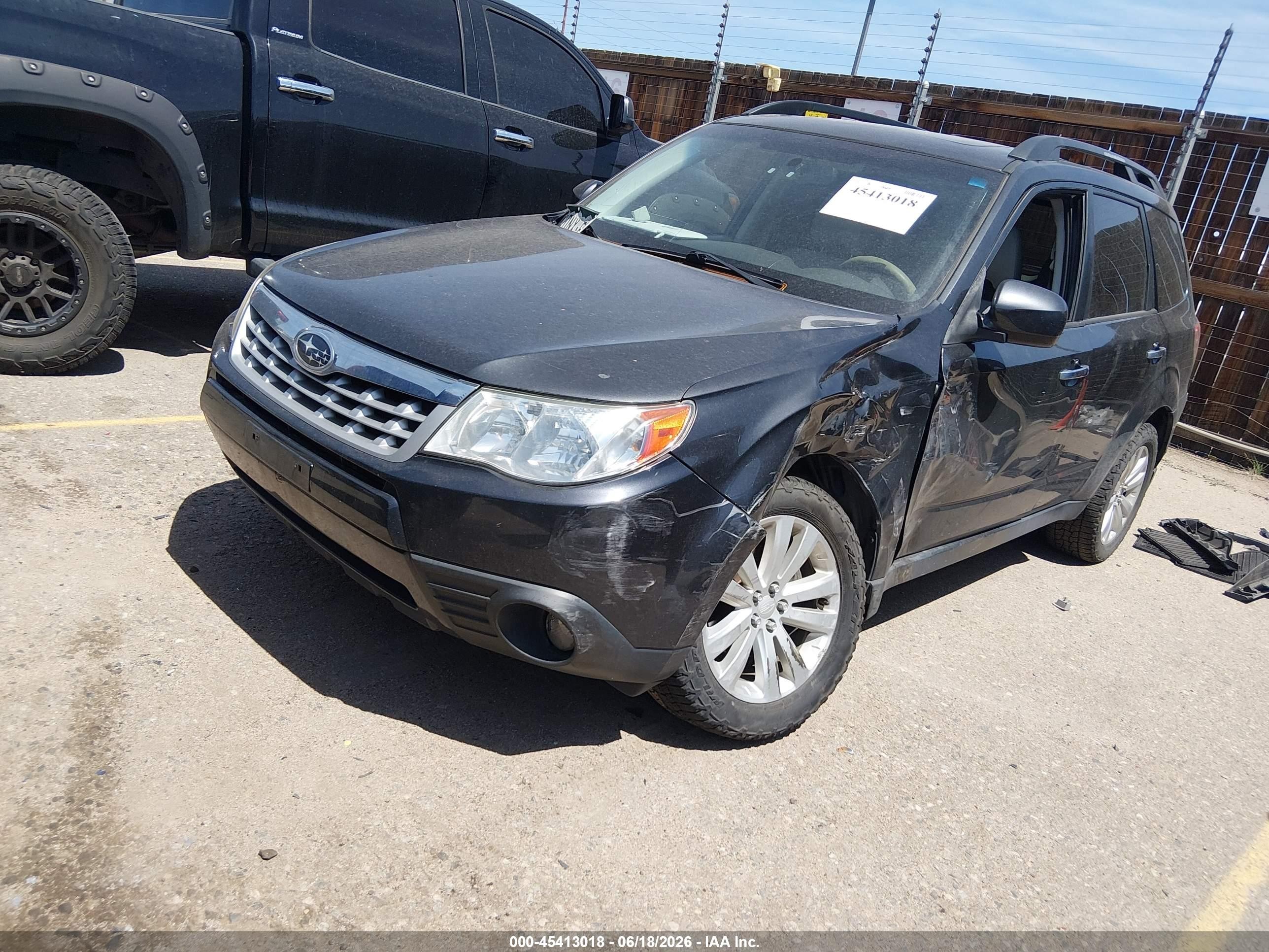 2013 Subaru Forester 2.5x Premium Серый vin: JF2SHADC6DH405641