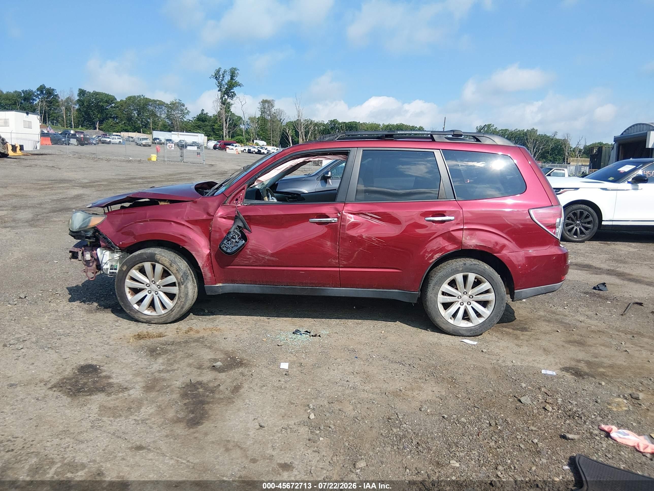 2013 Subaru Forester 2.5x Premium Красный vin: JF2SHADC6DH430149