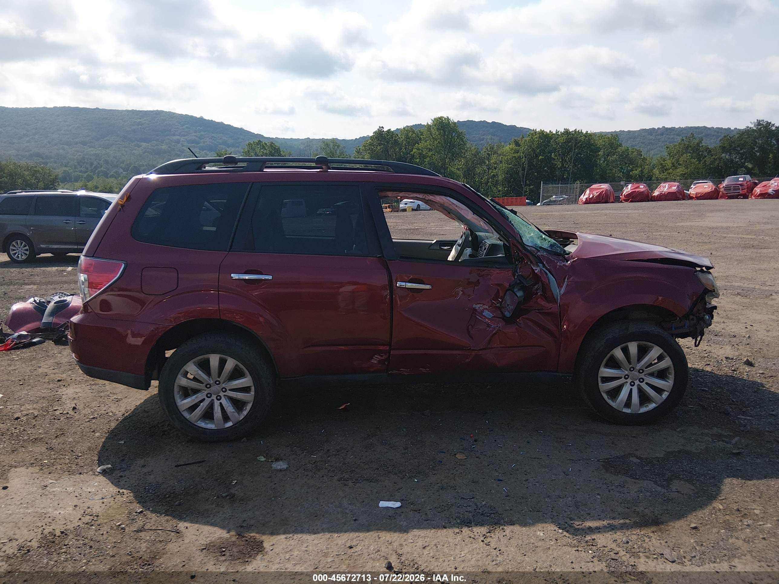 2013 Subaru Forester 2.5x Premium Красный vin: JF2SHADC6DH430149