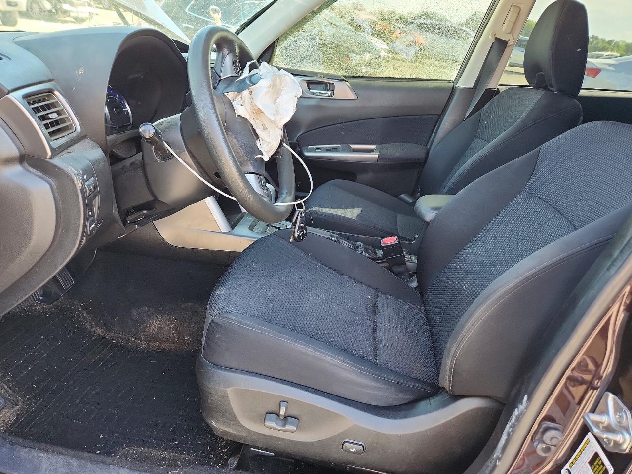 2013 Subaru Forester 2.5x Premium Purple vin: JF2SHADC6DH444536