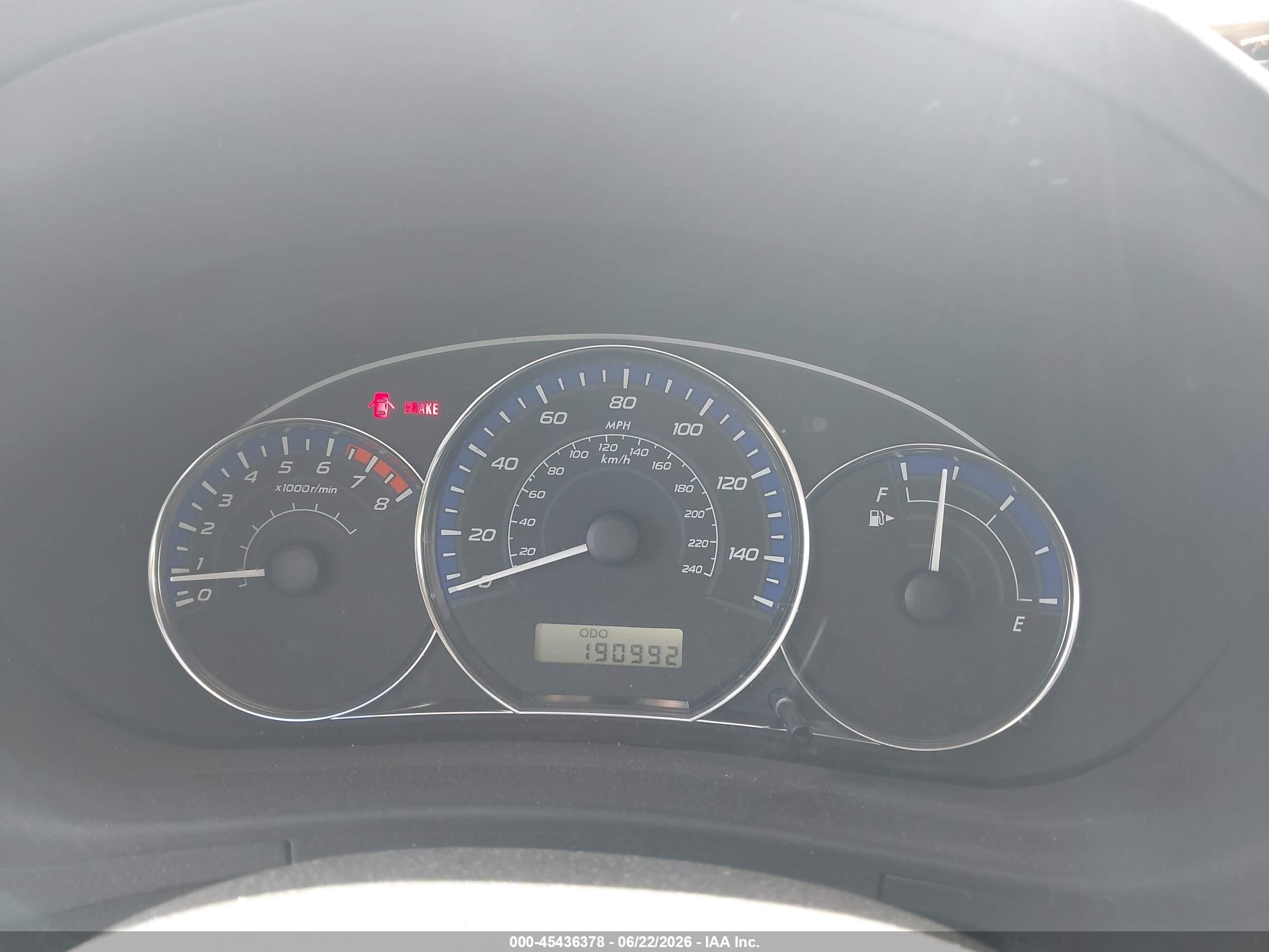 2011 Subaru Forester 2.5x Premium Silver vin: JF2SHADC7BG783518