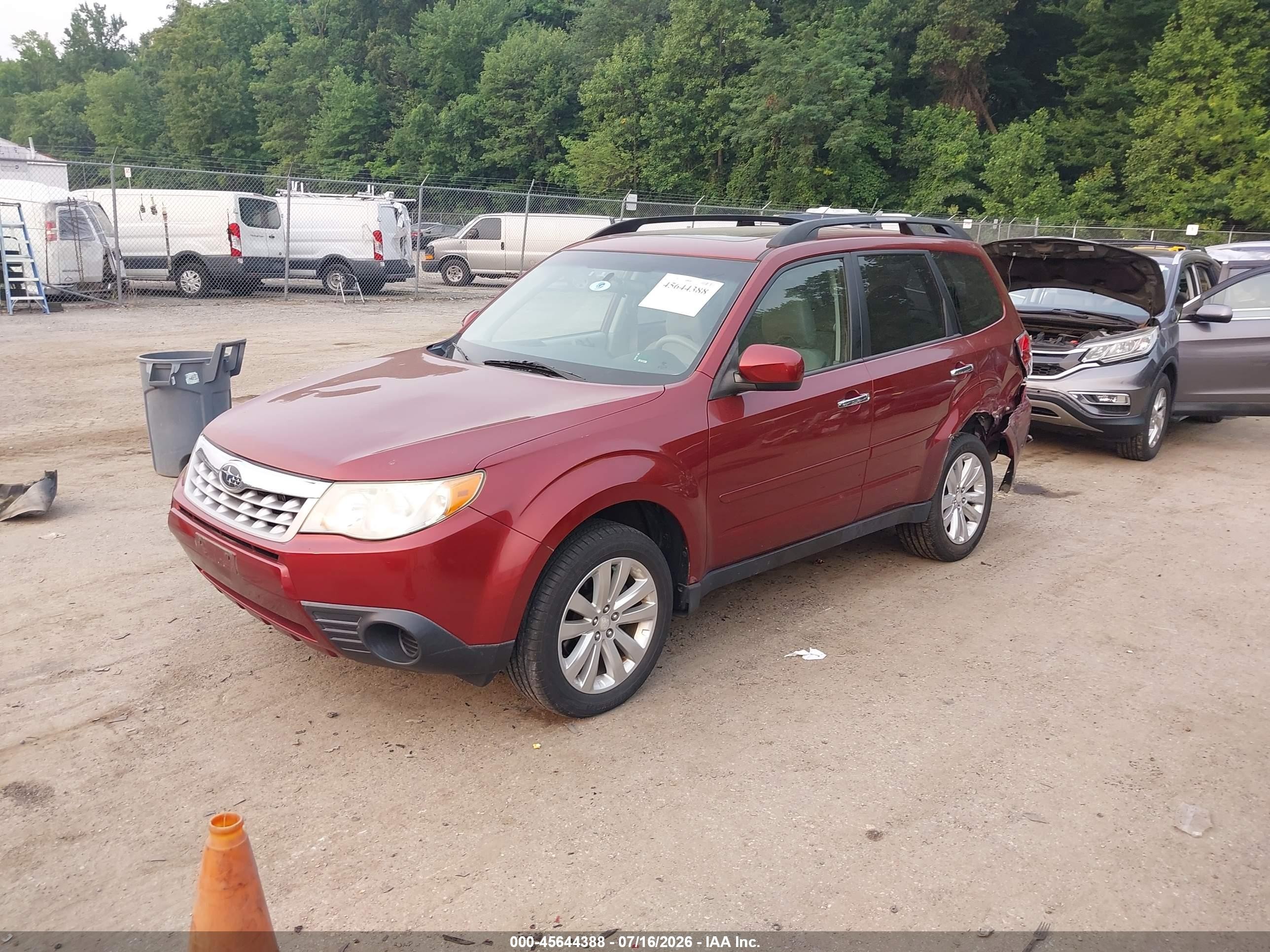 2011 Subaru Forester 2.5x Premium Red vin: JF2SHADC7BH713107