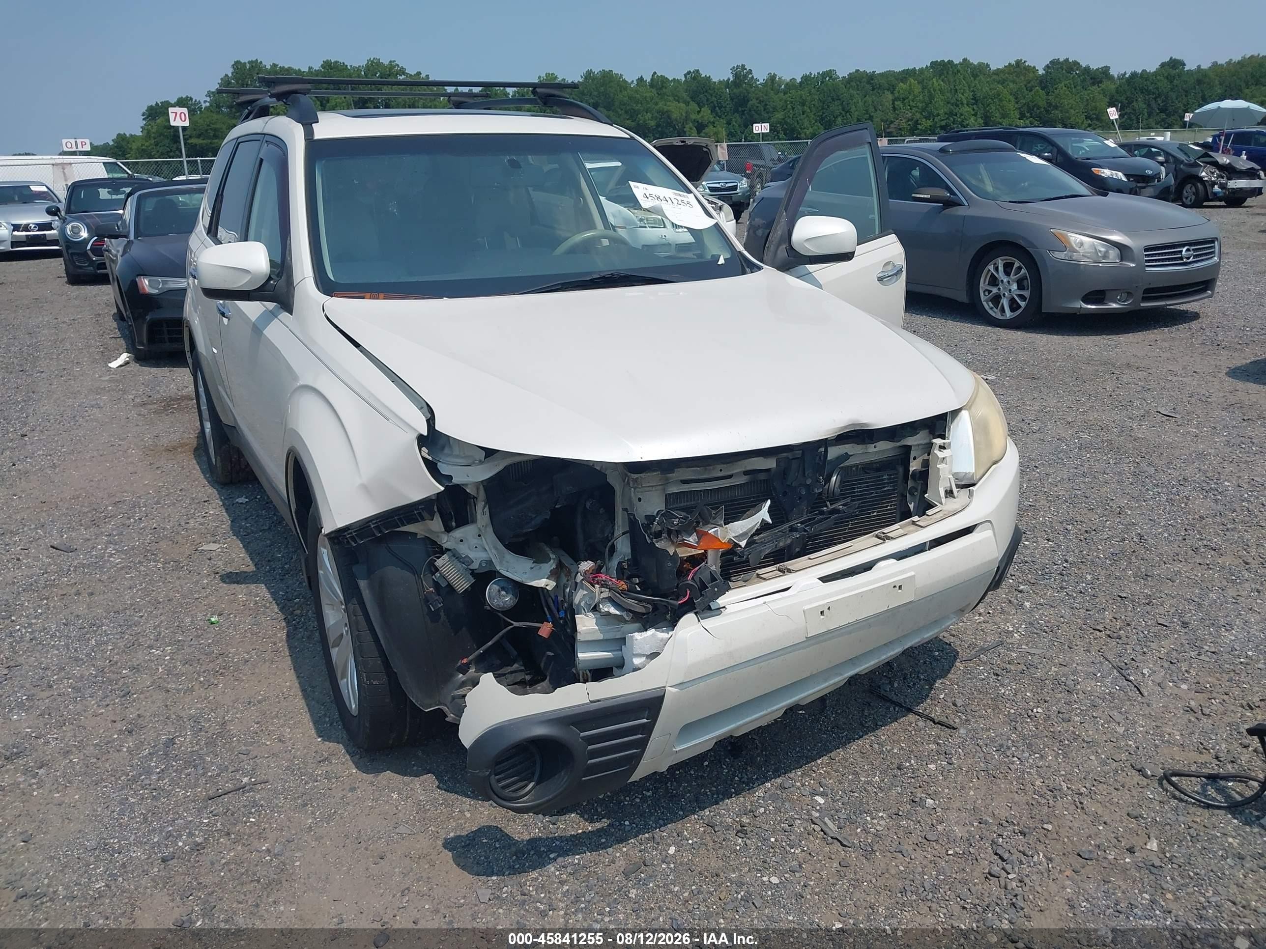 2011 Subaru Forester 2.5x Premium White vin: JF2SHADC7BH753395