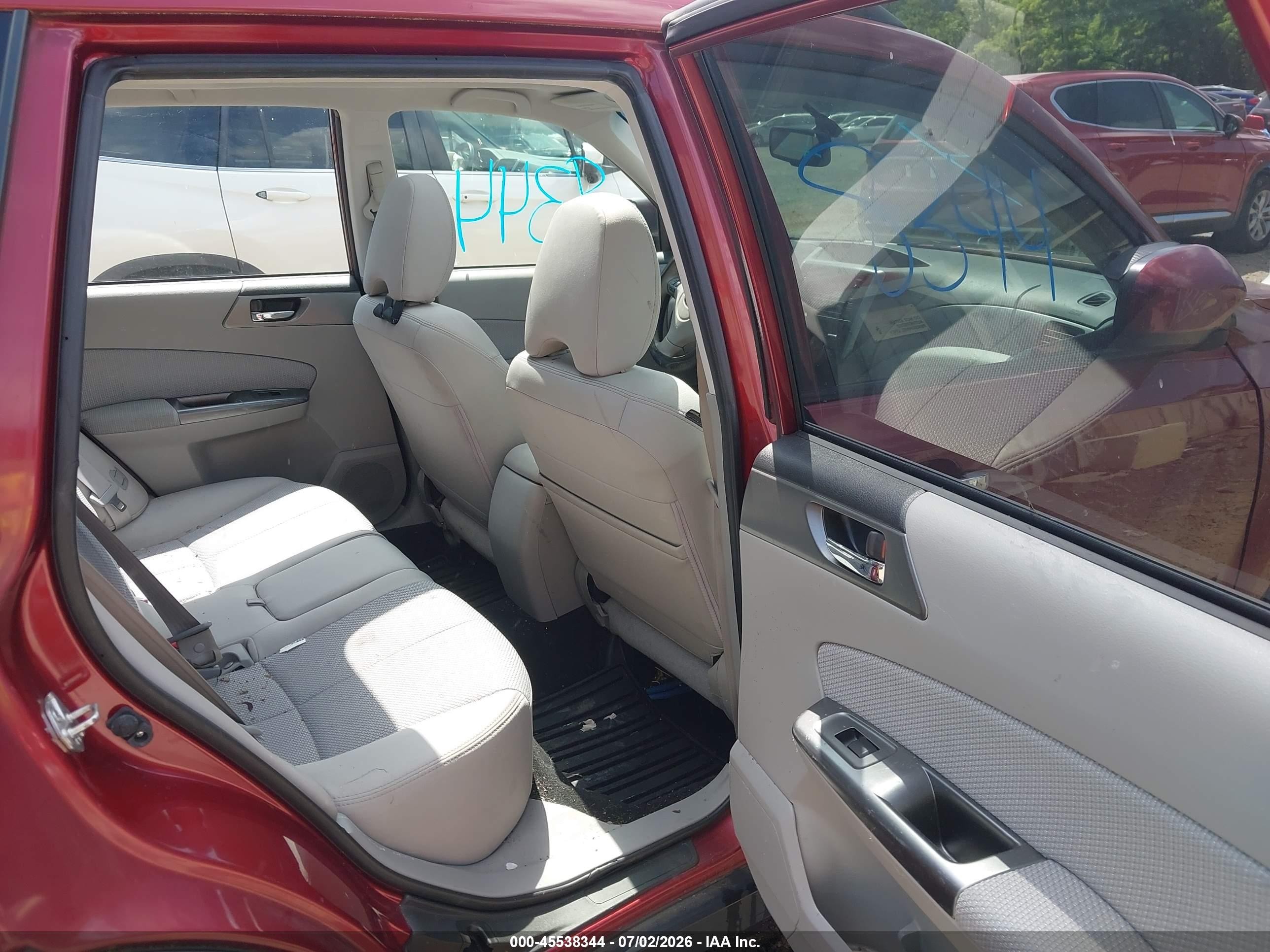 2011 Subaru Forester 2.5x Premium Фиолетовый vin: JF2SHADC7BH769029