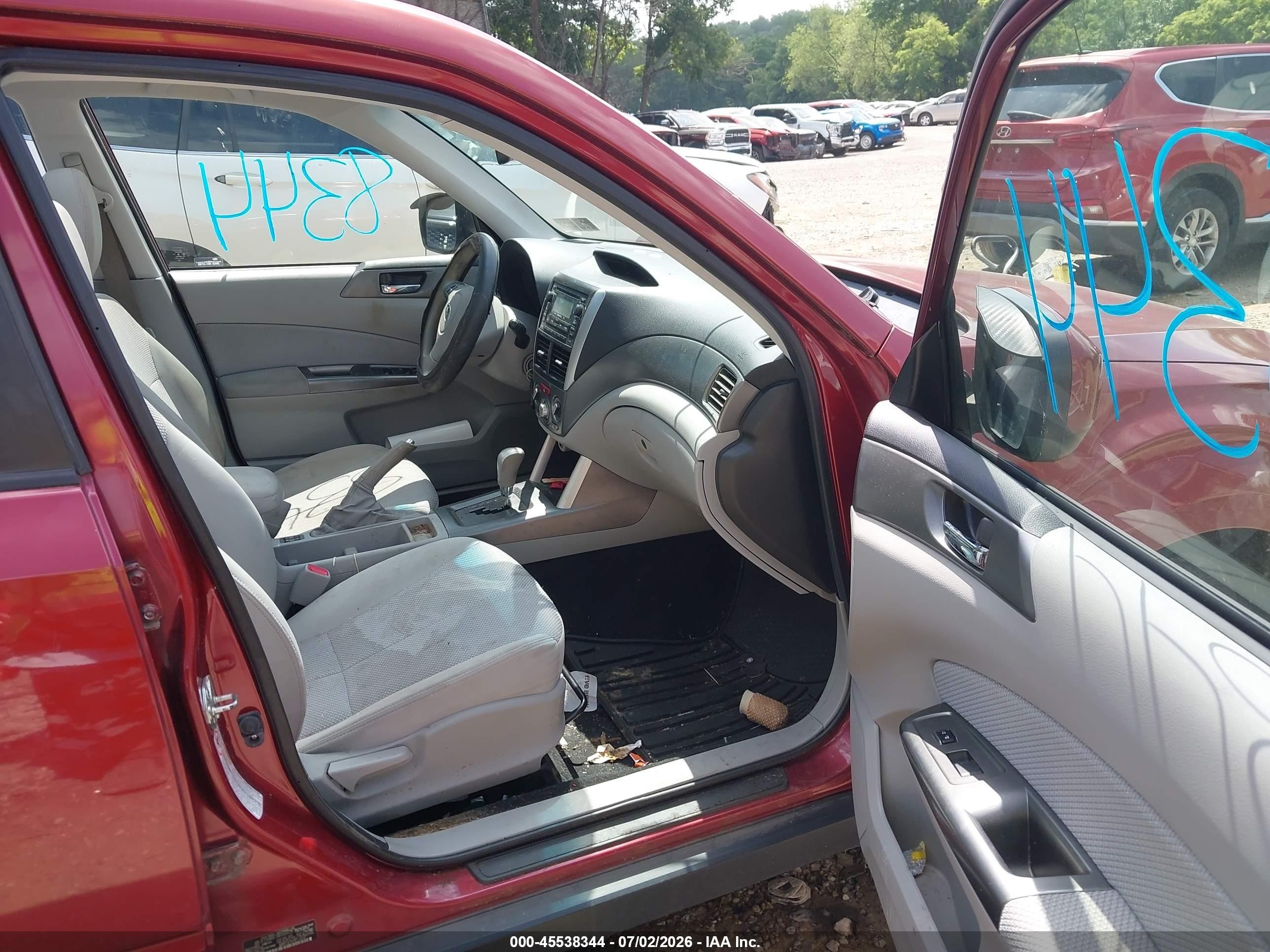 2011 Subaru Forester 2.5x Premium Фиолетовый vin: JF2SHADC7BH769029